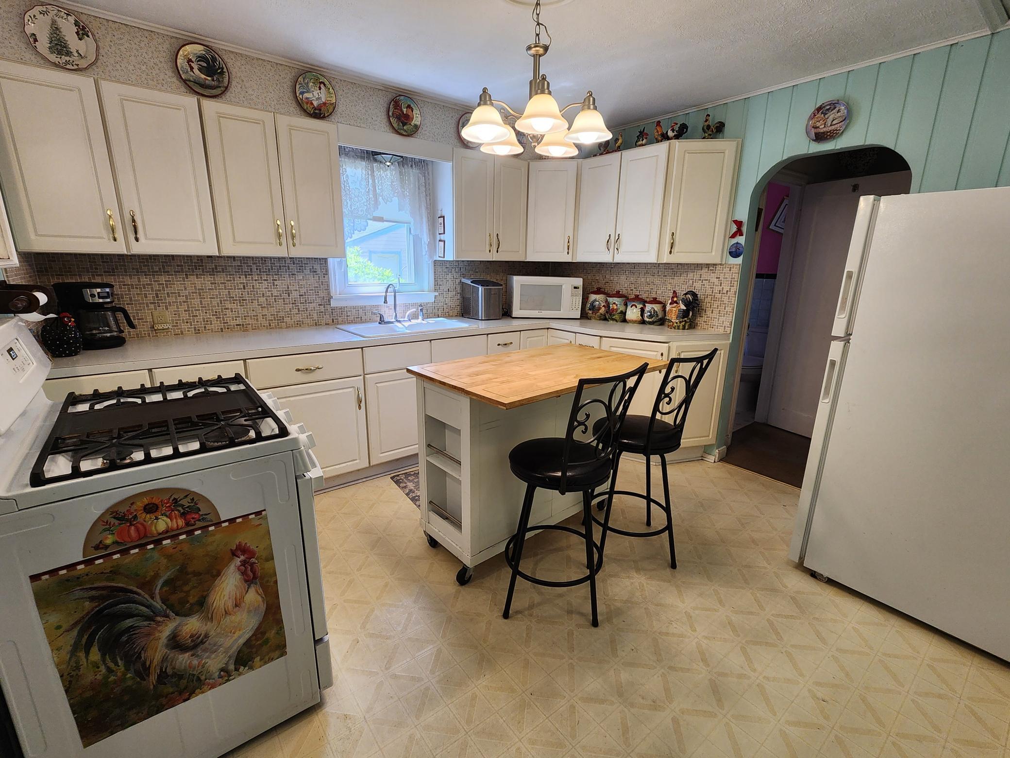 View of Residential at 5817 Perry Avenue, Crystal MN 55429, Crystal (6 of 17) - Mike Wilen | Minnesota Team Real Estate