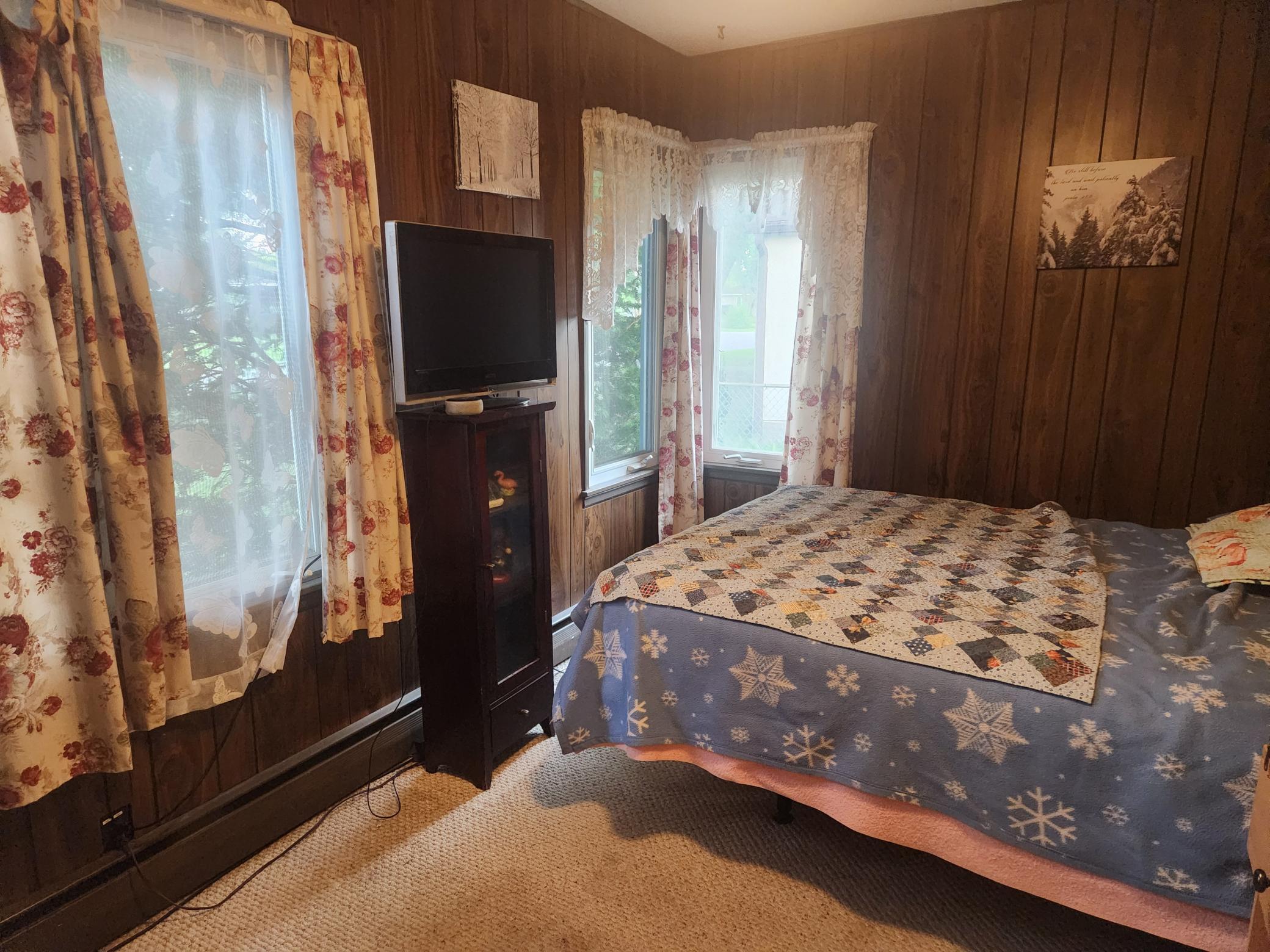 View of Residential at 5817 Perry Avenue, Crystal MN 55429, Crystal (11 of 17) - Mike Wilen | Minnesota Team Real Estate