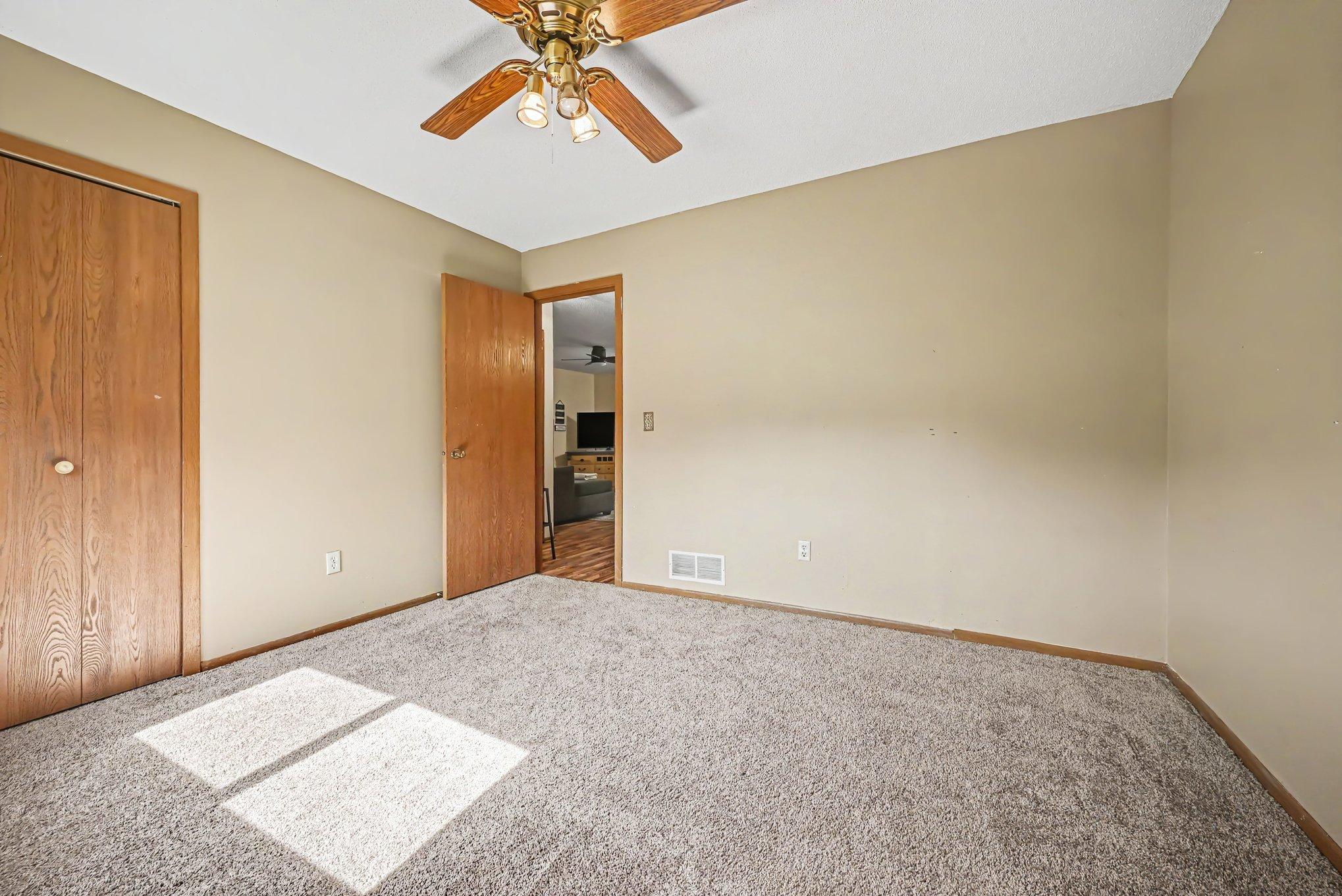 View of Residential at 1516 Helmo Avenue, Oakdale MN 55128, Oakdale (11 of 15) - Mike Wilen | Minnesota Team Real Estate
