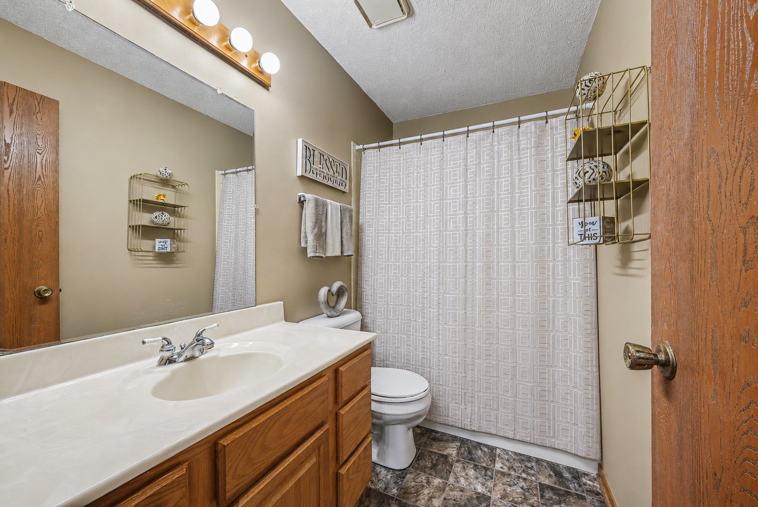 View of Residential at 1516 Helmo Avenue, Oakdale MN 55128, Oakdale (9 of 15) - Mike Wilen | Minnesota Team Real Estate