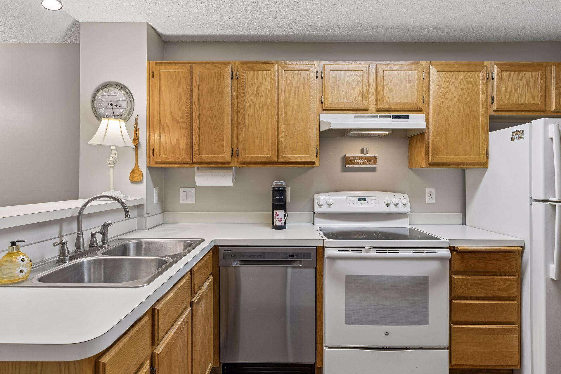 View of Residential at 2240 Ranchview Lane #80, Plymouth MN 55447, Plymouth (8 of 37) - Mike Wilen | Minnesota Team Real Estate