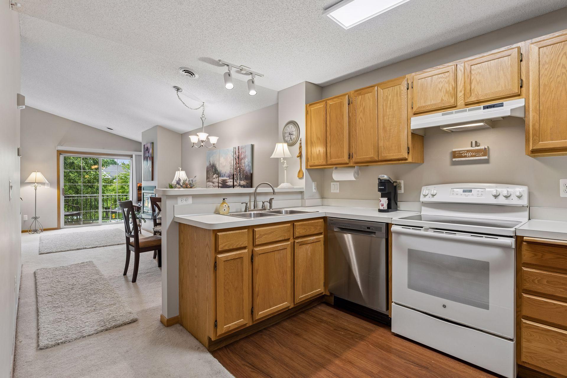 View of Residential at 2240 Ranchview Lane #80, Plymouth MN 55447, Plymouth (6 of 37) - Mike Wilen | Minnesota Team Real Estate