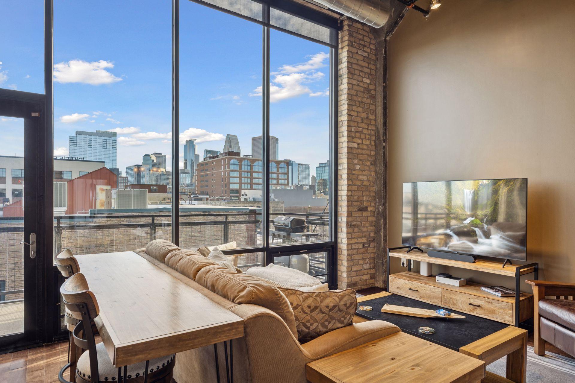 View of Residential at 618 Washington Avenue #602, Minneapolis MN 55401, Minneapolis (4 of 44) - Mike Wilen | Minnesota Team Real Estate