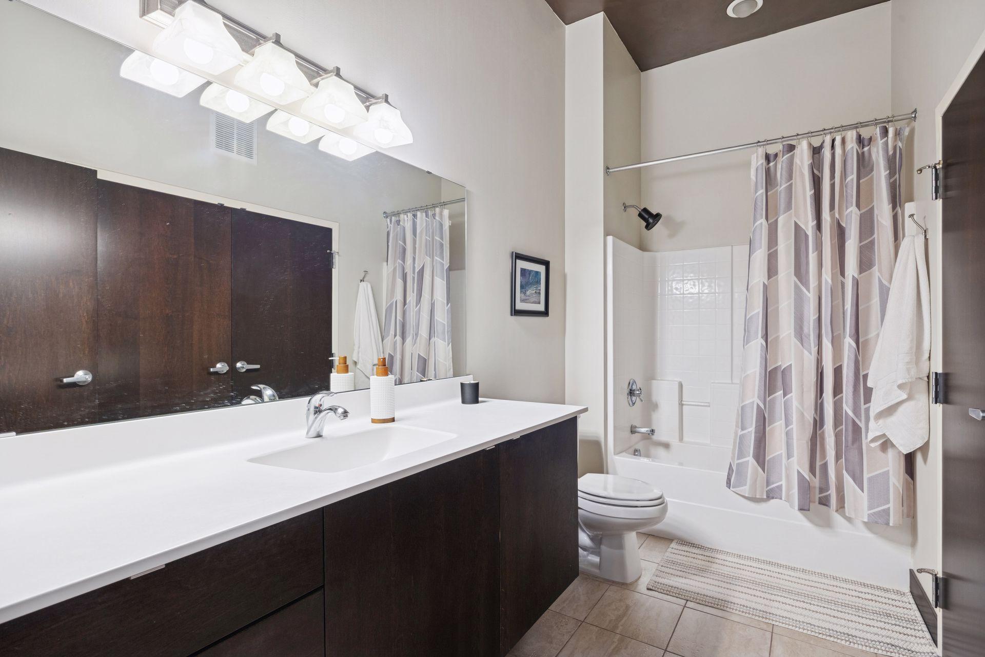 View of Residential at 618 Washington Avenue #602, Minneapolis MN 55401, Minneapolis (20 of 44) - Mike Wilen | Minnesota Team Real Estate