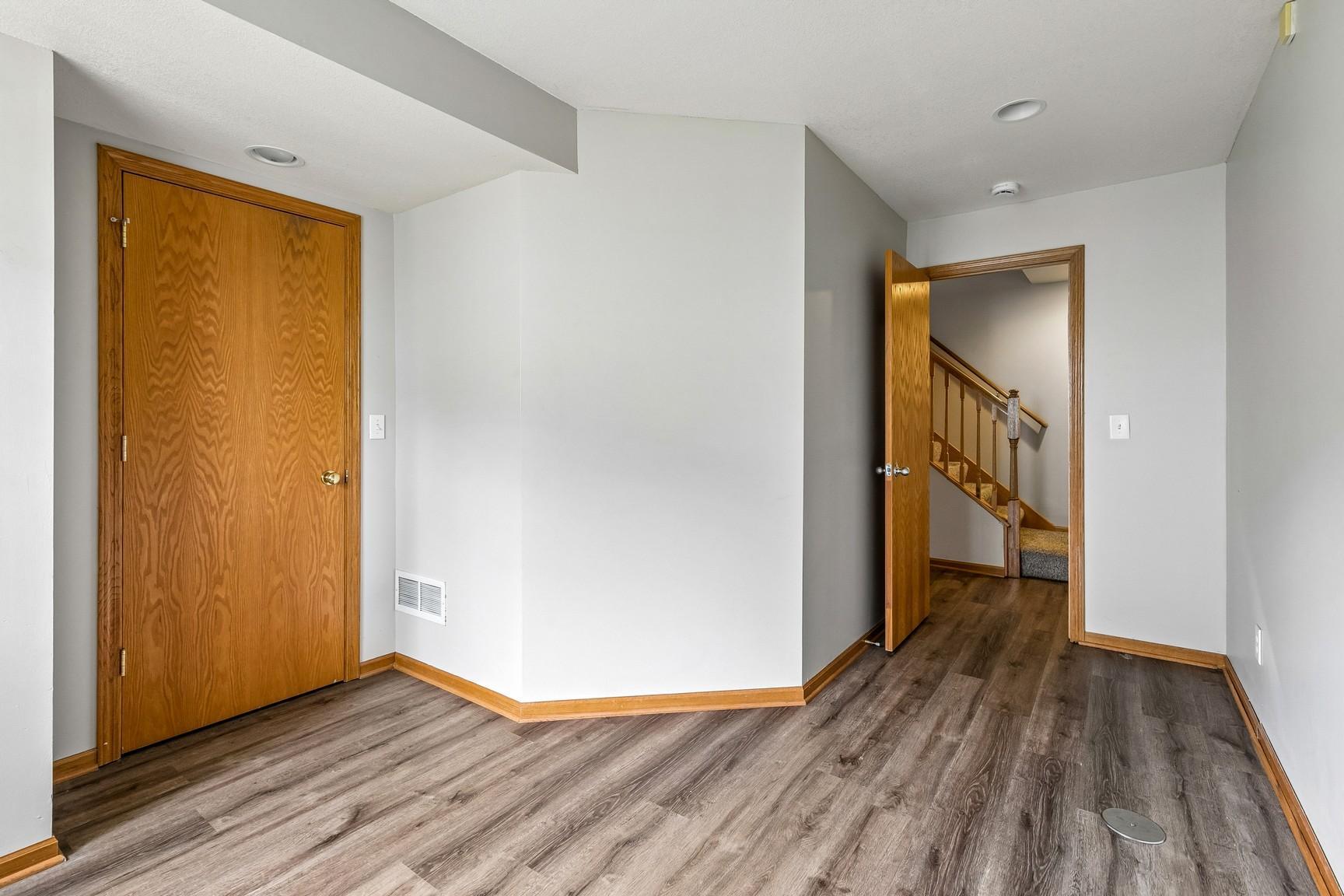 View of Residential at 4926 Rusten Road, Eagan MN 55122, Eagan (43 of 50) - Mike Wilen | Minnesota Team Real Estate