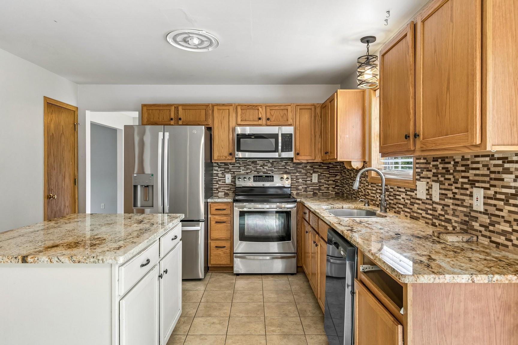 View of Residential at 4926 Rusten Road, Eagan MN 55122, Eagan (17 of 50) - Mike Wilen | Minnesota Team Real Estate