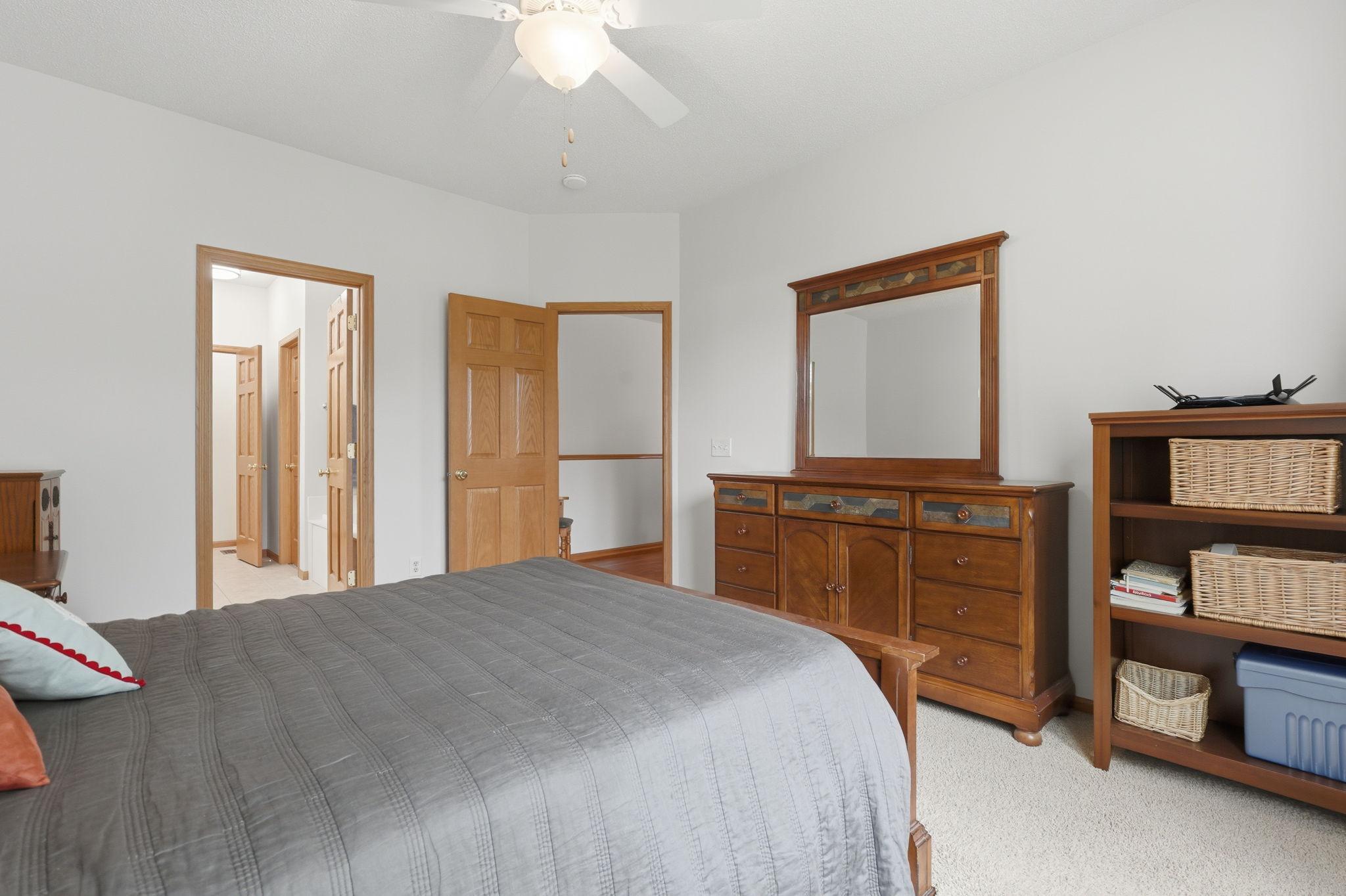 View of Residential at 10812 Thone Circle, Woodbury MN 55129, Woodbury (20 of 37) - Mike Wilen | Minnesota Team Real Estate