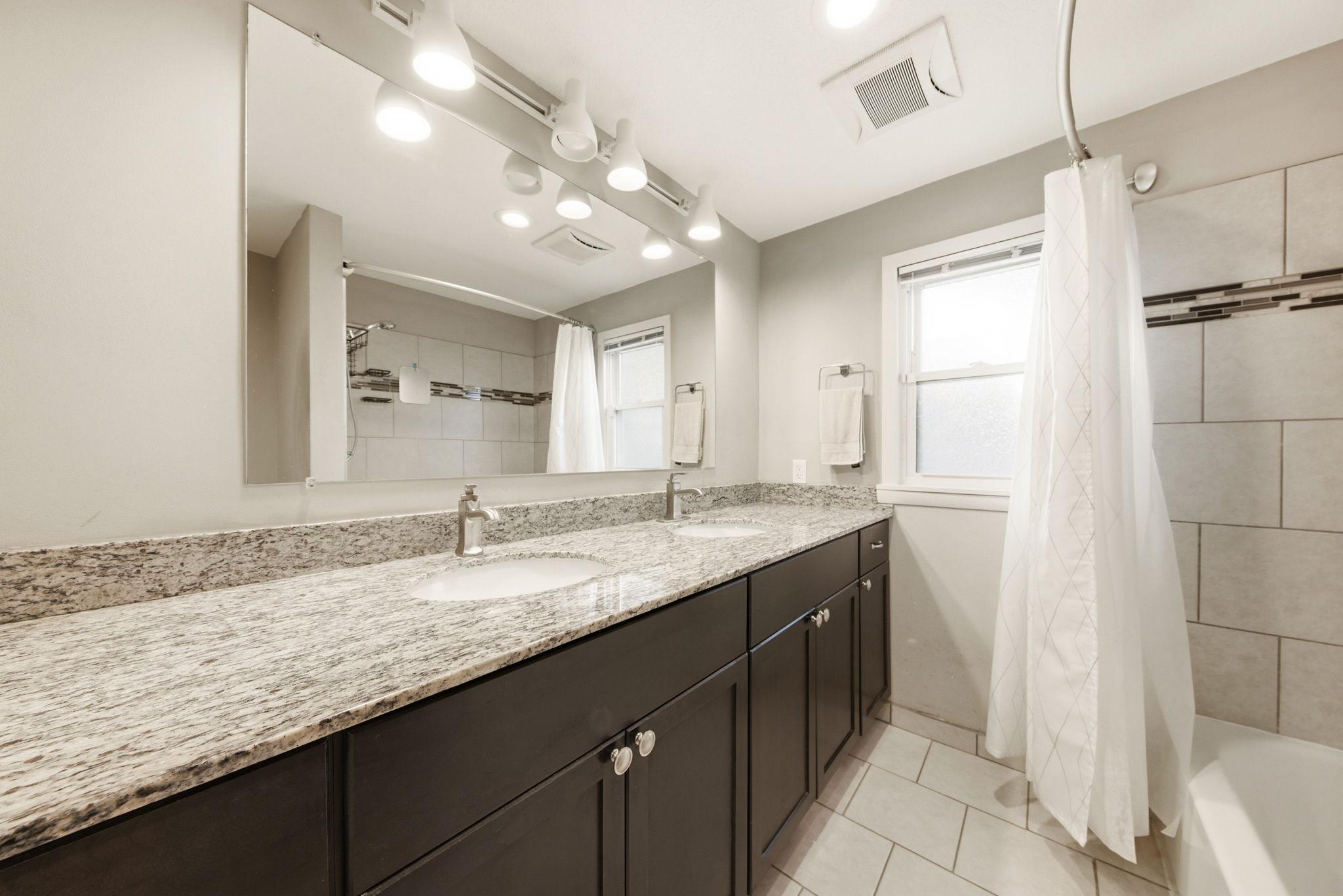 View of Residential at 1004 Western Avenue, Saint Paul MN 55117, Saint Paul (8 of 29) - Mike Wilen | Minnesota Team Real Estate