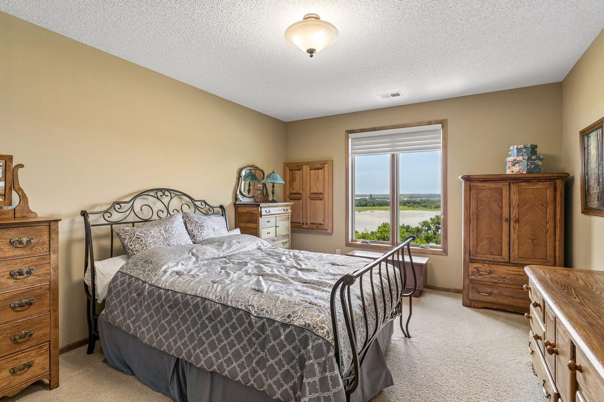 View of Residential at 10102 Indigo Drive, Eden Prairie MN 55347, Eden Prairie (38 of 53) - Mike Wilen | Minnesota Team Real Estate