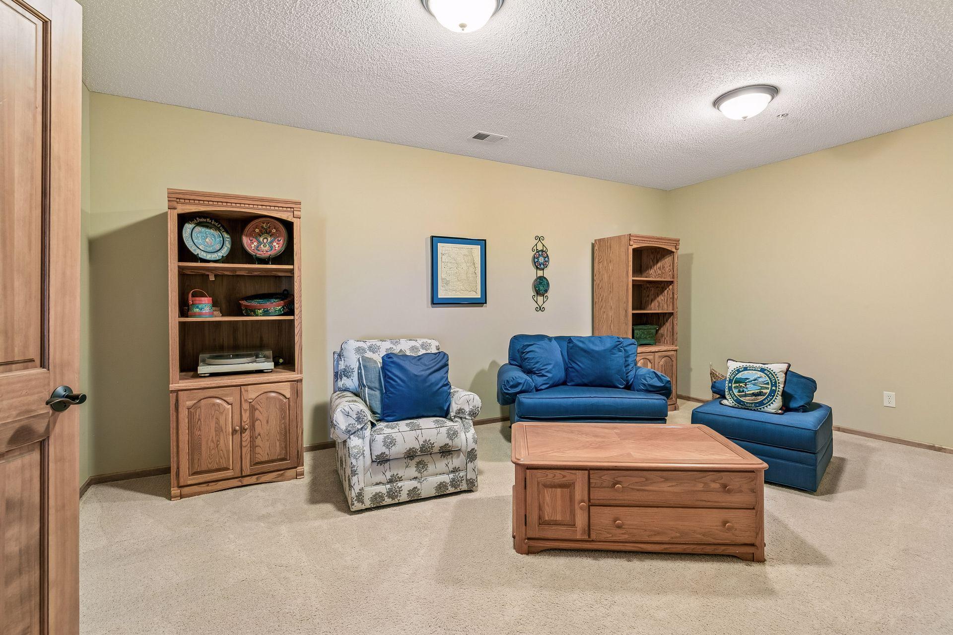 View of Residential at 10102 Indigo Drive, Eden Prairie MN 55347, Eden Prairie (39 of 53) - Mike Wilen | Minnesota Team Real Estate