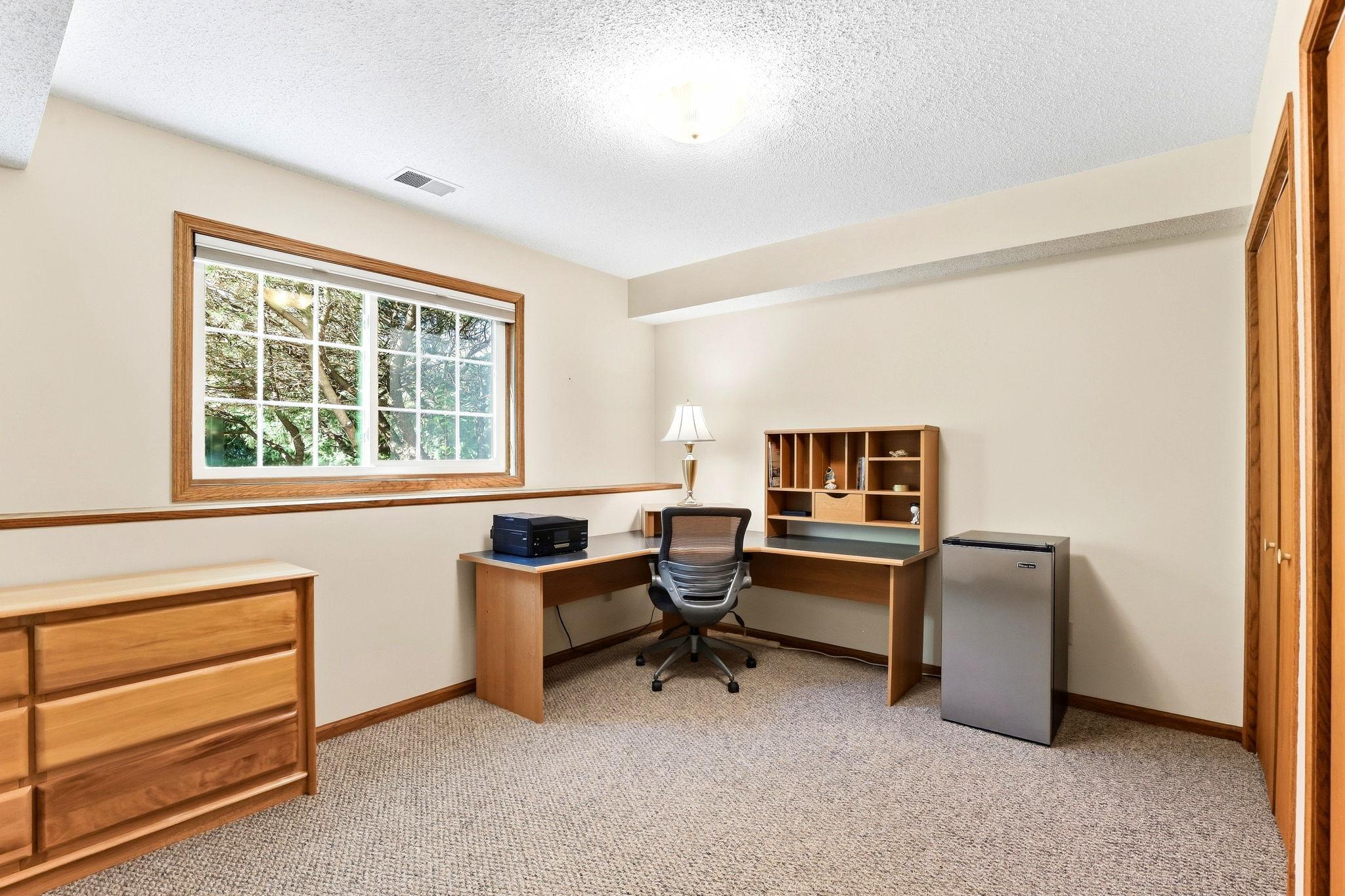 View of Residential at 821 Ivy Lane, Eagan MN 55123, Eagan (17 of 19) - Mike Wilen | Minnesota Team Real Estate