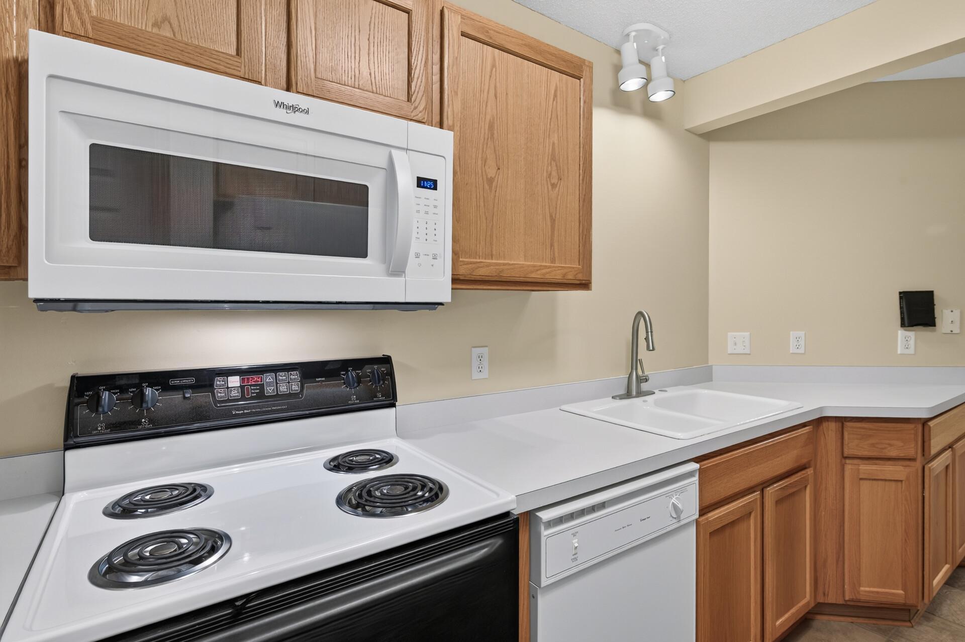 View of Residential at 2407 Harvest Way, Chanhassen MN 55317, Chanhassen (13 of 27) - Mike Wilen | Minnesota Team Real Estate
