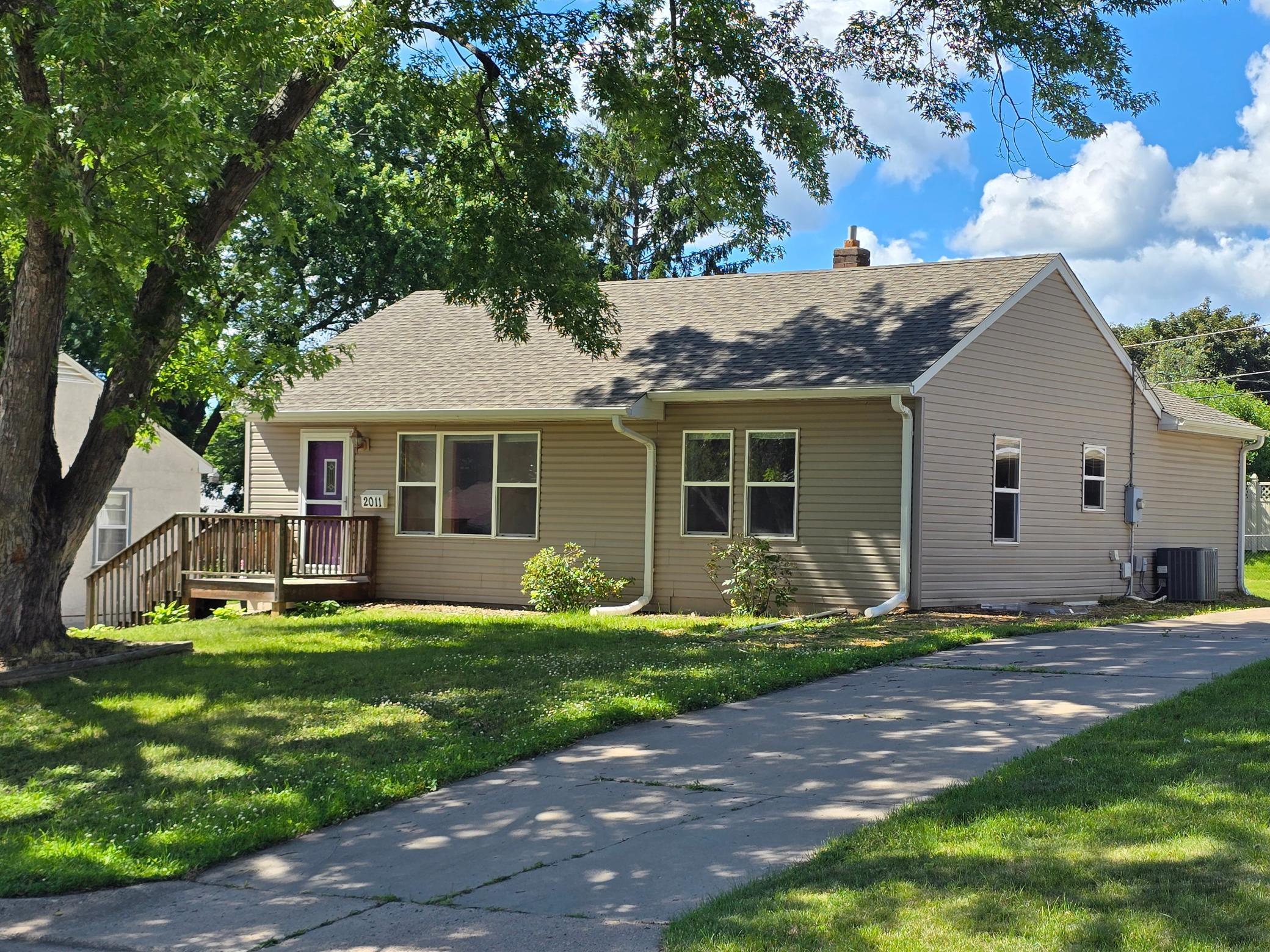 View of Residential at 2011 Northwood Drive, North Saint Paul MN 55109, North Saint Paul (26 of 48) - Mike Wilen | Minnesota Team Real Estate