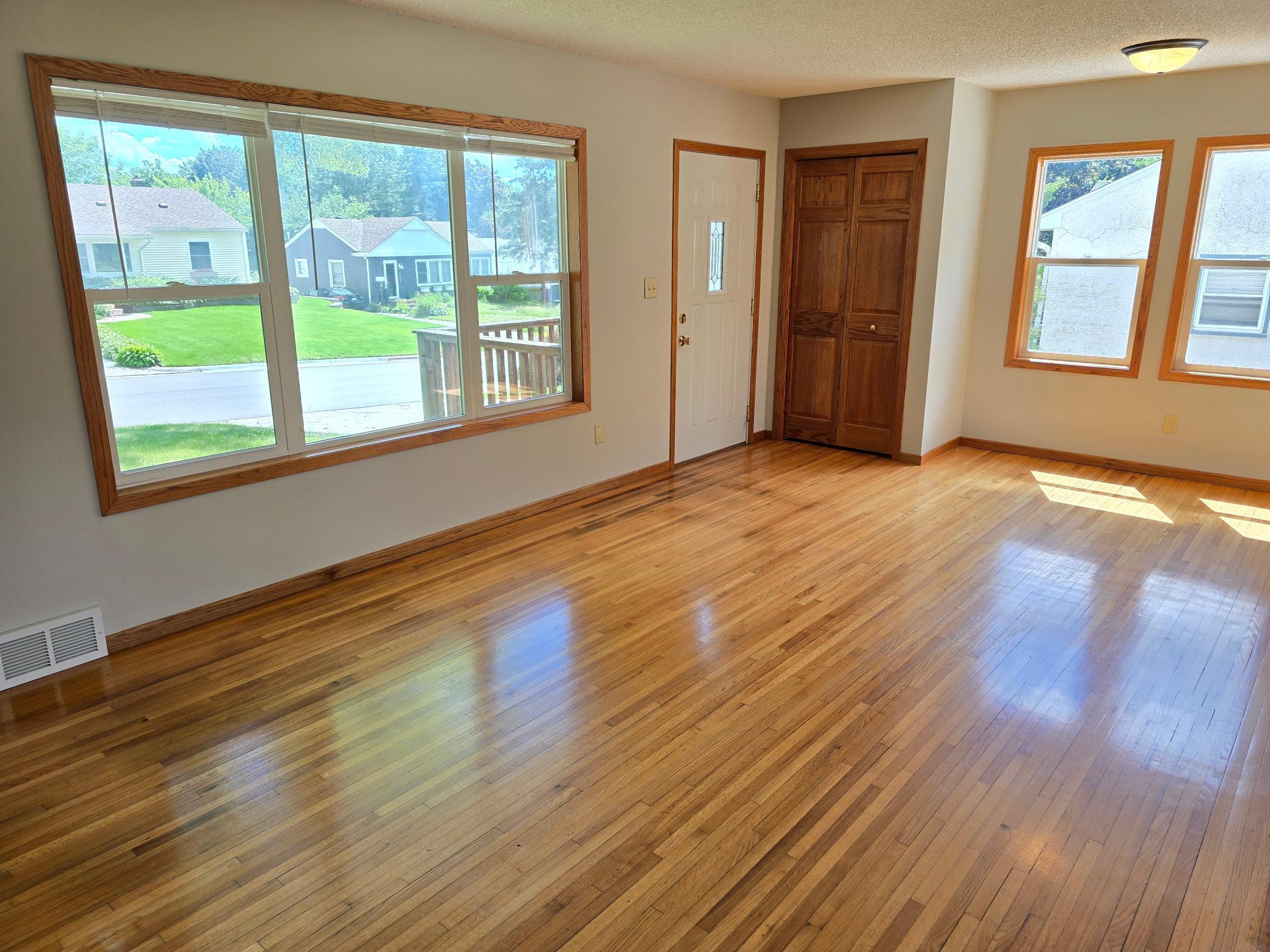 View of Residential at 2011 Northwood Drive, North Saint Paul MN 55109, North Saint Paul (23 of 48) - Mike Wilen | Minnesota Team Real Estate