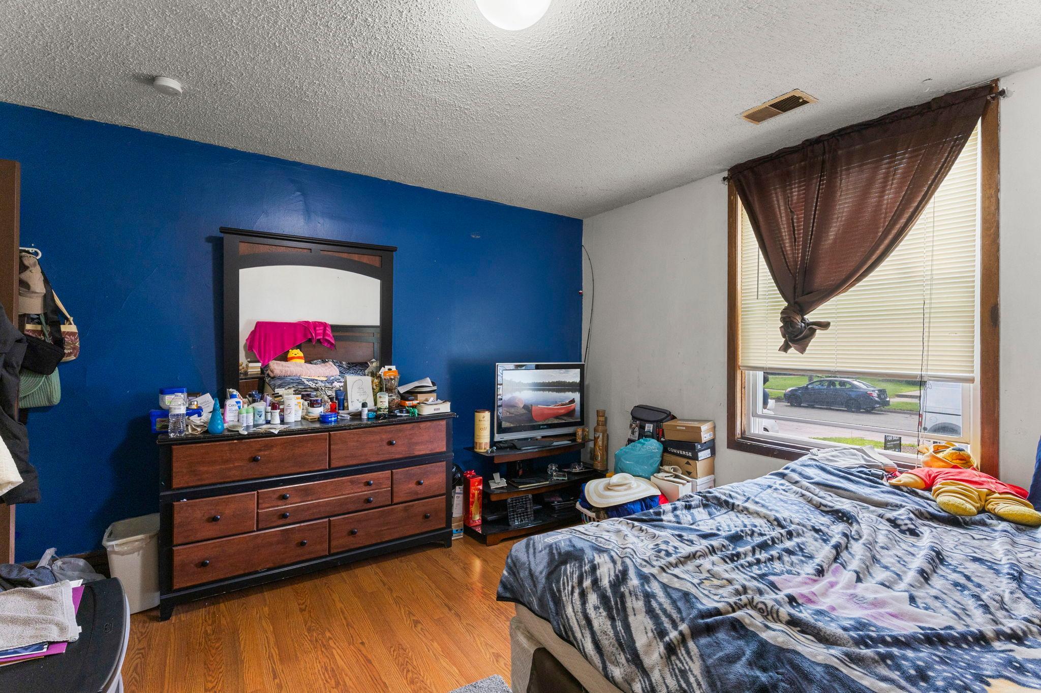View of Residential Income at 2313 Polk Street, Minneapolis MN 55418, Minneapolis (8 of 37) - Mike Wilen | Minnesota Team Real Estate