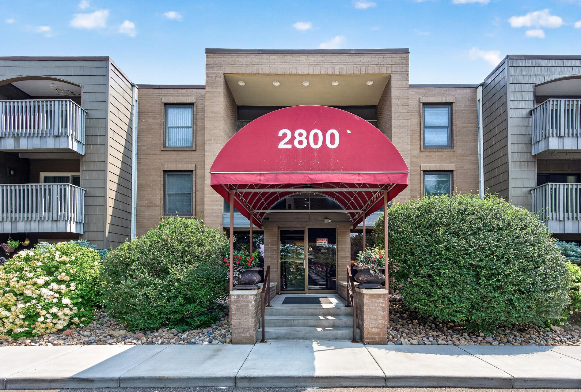 View of Residential at 2800 Hamline Avenue #102, Roseville MN 55113, Roseville (6 of 30) - Mike Wilen | Minnesota Team Real Estate