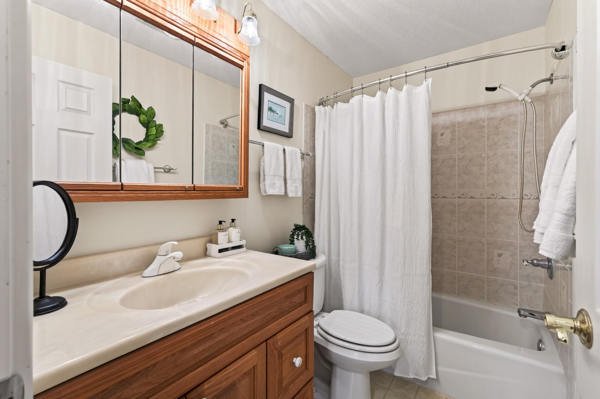 View of Residential at 2800 Hamline Avenue #102, Roseville MN 55113, Roseville (17 of 30) - Mike Wilen | Minnesota Team Real Estate