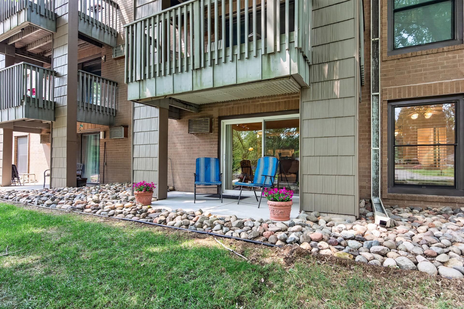 View of Residential at 2800 Hamline Avenue #102, Roseville MN 55113, Roseville (22 of 30) - Mike Wilen | Minnesota Team Real Estate