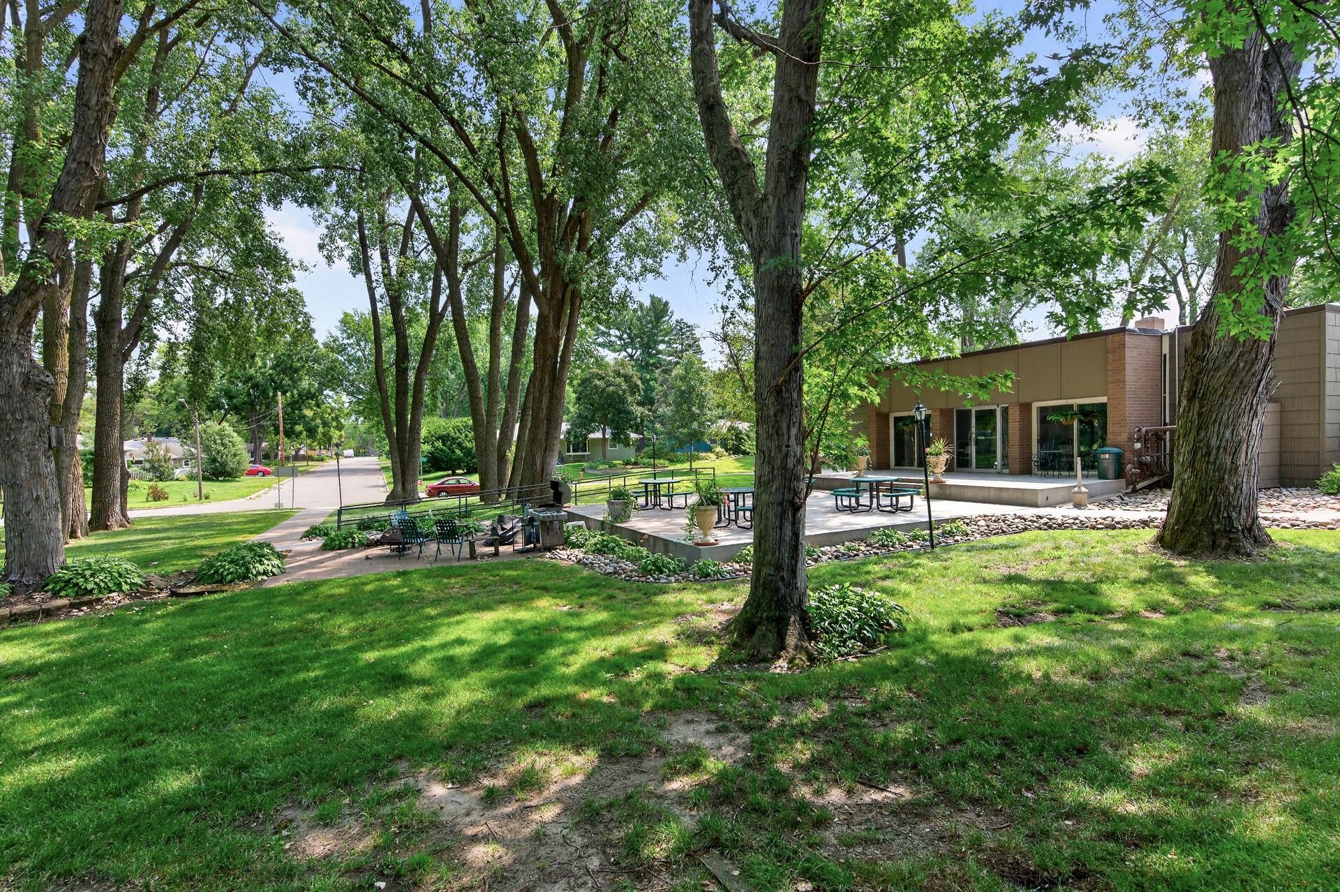 View of Residential at 2800 Hamline Avenue #102, Roseville MN 55113, Roseville (21 of 30) - Mike Wilen | Minnesota Team Real Estate