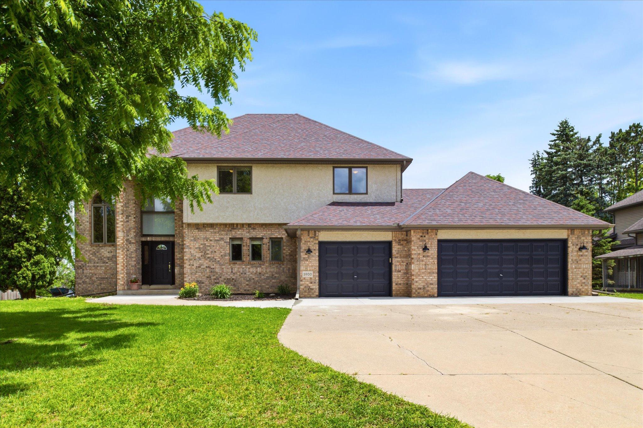 View of Residential at 5900 Otter Ridge Circle, White Bear Lake MN 55110, White Bear Lake - Mike Wilen | Minnesota Team Real Estate