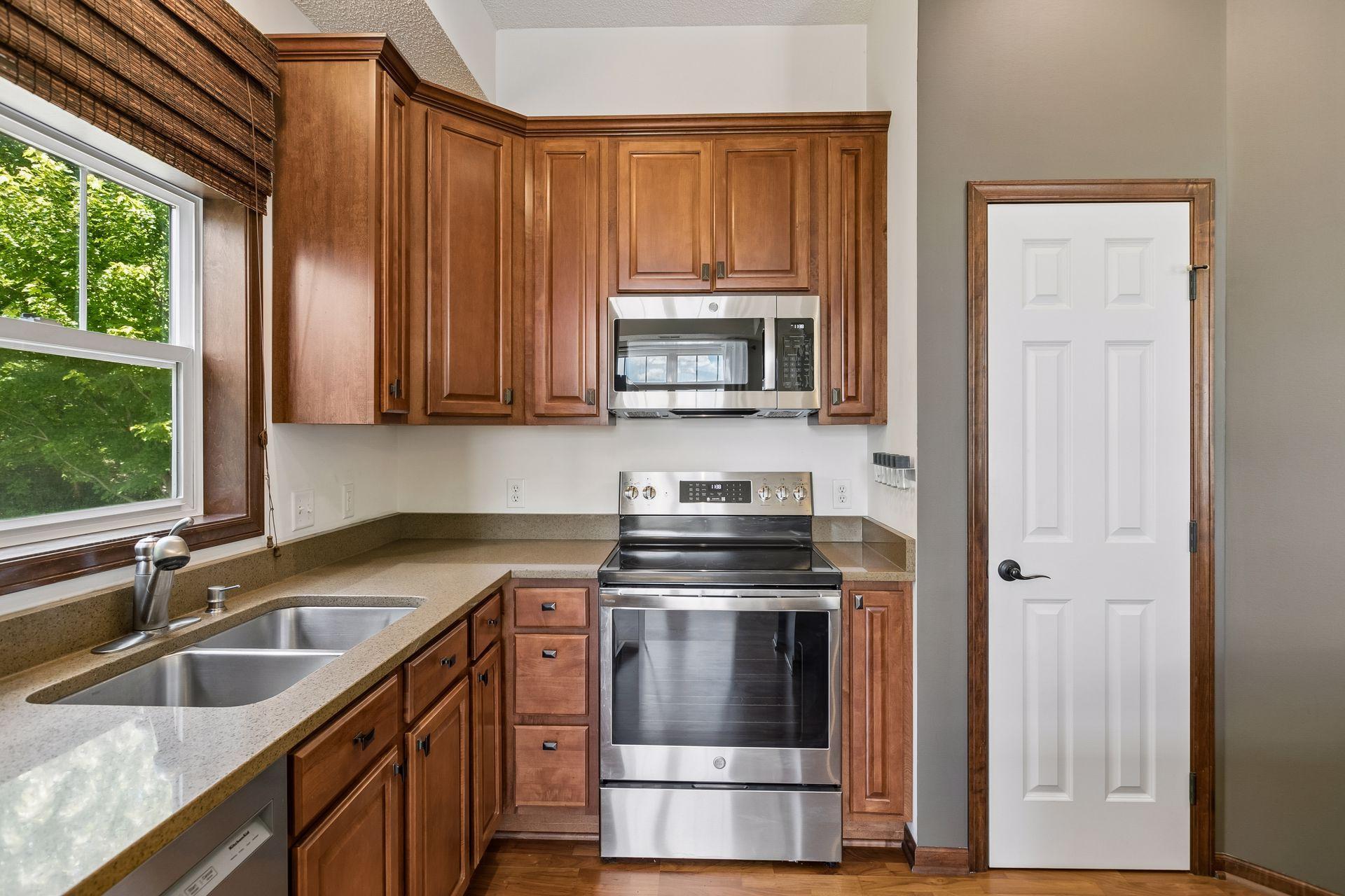 View of Residential at 1256 County Road D #101, Maplewood MN 55109, Maplewood (13 of 28) - Mike Wilen | Minnesota Team Real Estate