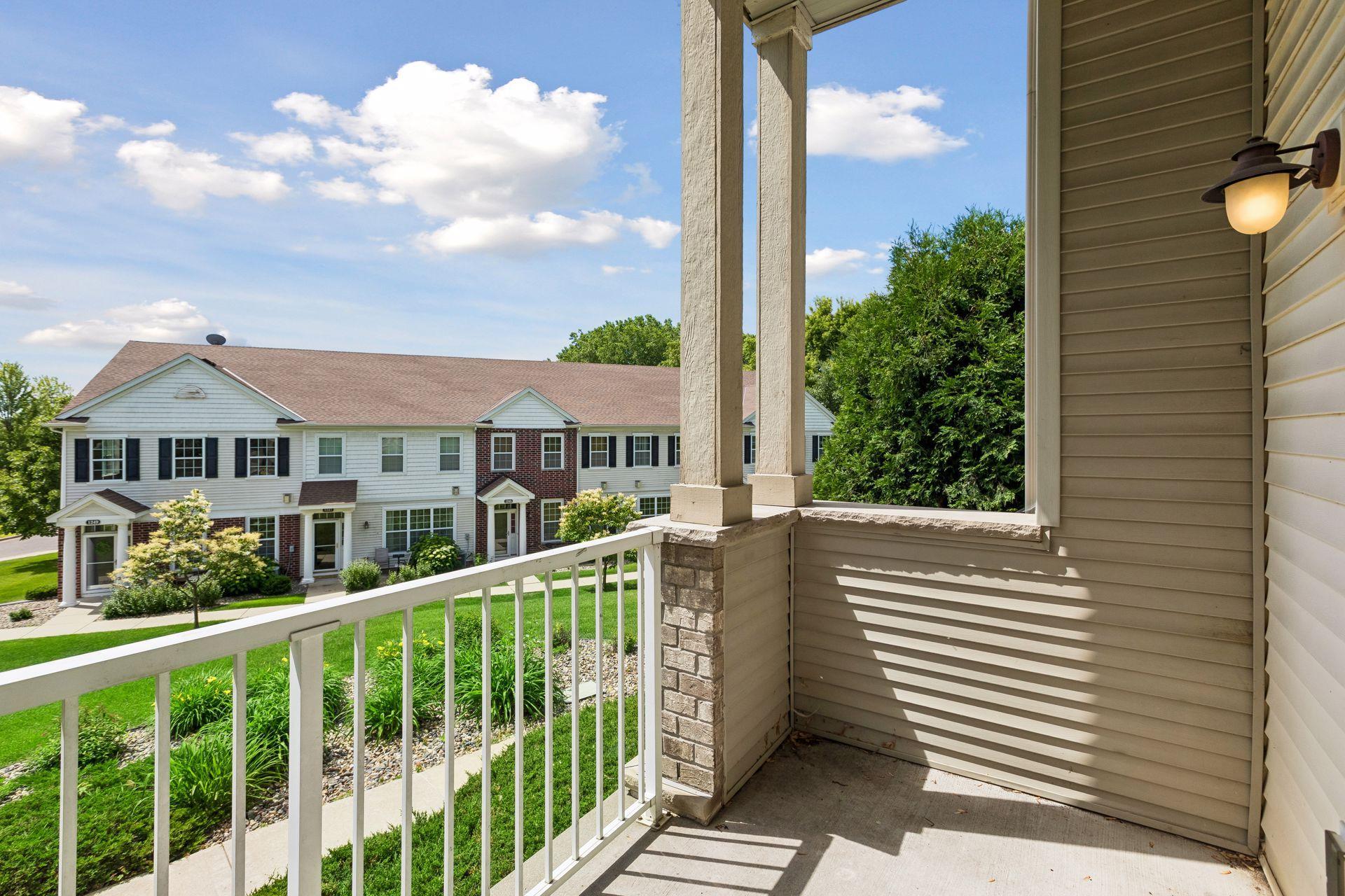View of Residential at 1256 County Road D #101, Maplewood MN 55109, Maplewood (6 of 28) - Mike Wilen | Minnesota Team Real Estate