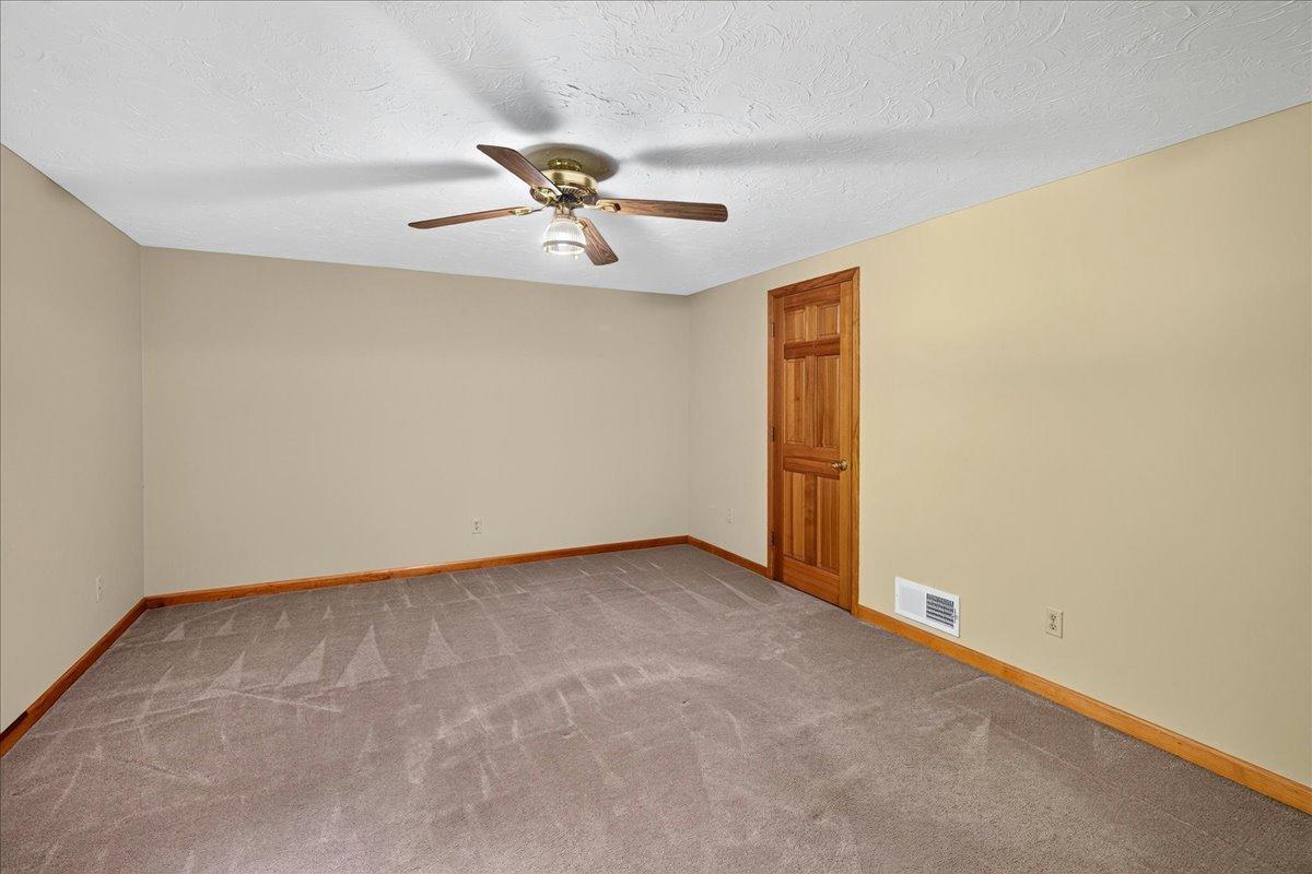 View of Residential at 1296 Blue Heron Trail, Shakopee MN 55379, Shakopee (49 of 54) - Mike Wilen | Minnesota Team Real Estate