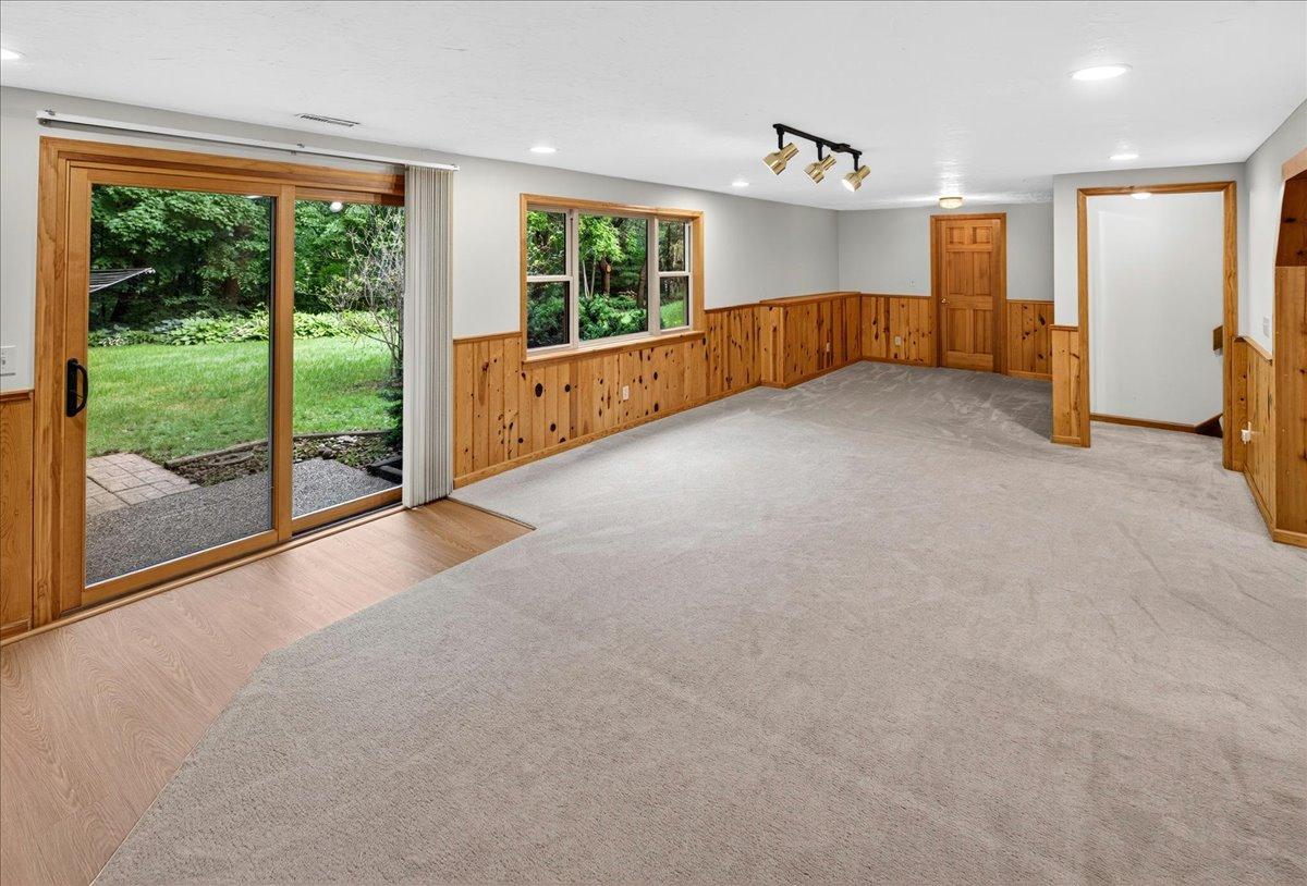 View of Residential at 1296 Blue Heron Trail, Shakopee MN 55379, Shakopee (42 of 54) - Mike Wilen | Minnesota Team Real Estate