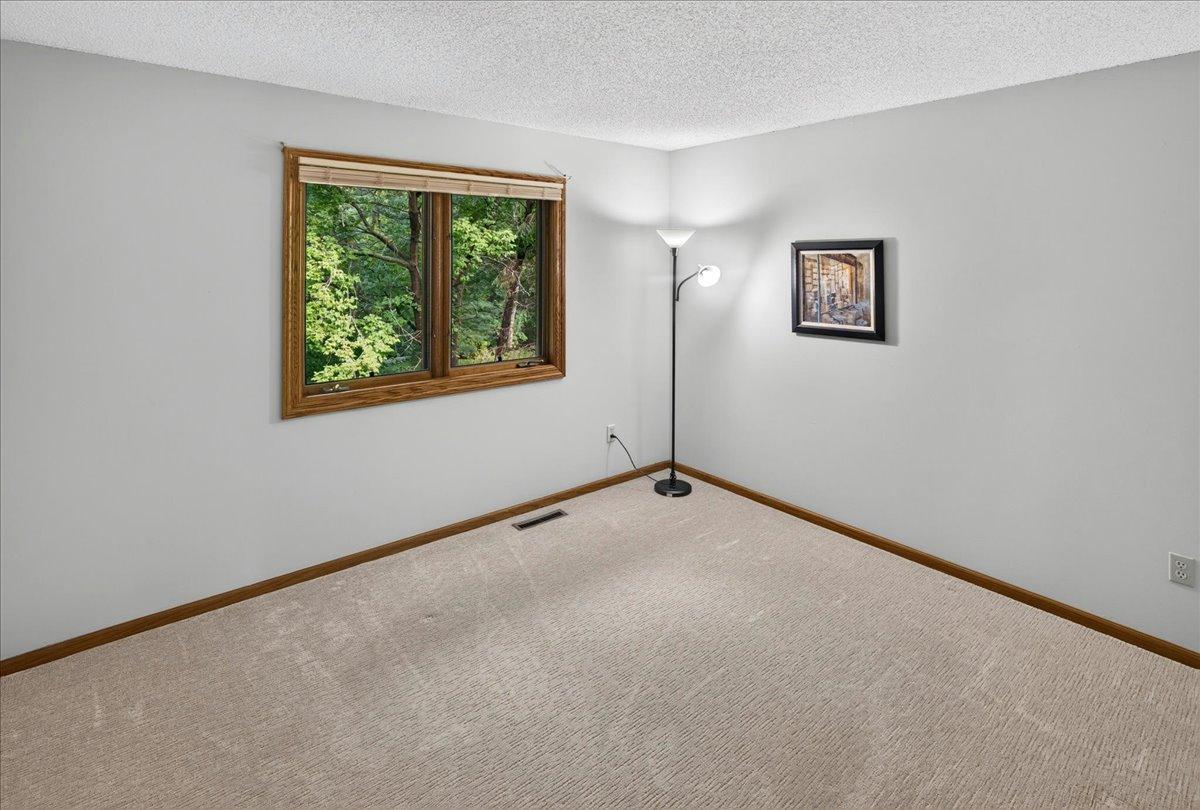 View of Residential at 1296 Blue Heron Trail, Shakopee MN 55379, Shakopee (35 of 54) - Mike Wilen | Minnesota Team Real Estate