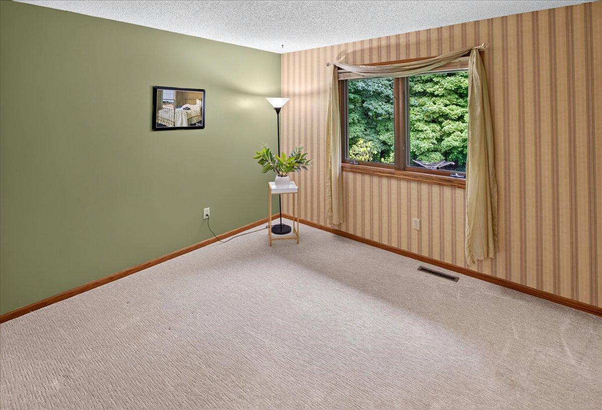 View of Residential at 1296 Blue Heron Trail, Shakopee MN 55379, Shakopee (34 of 54) - Mike Wilen | Minnesota Team Real Estate