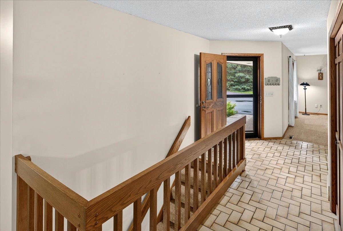 View of Residential at 1296 Blue Heron Trail, Shakopee MN 55379, Shakopee (18 of 54) - Mike Wilen | Minnesota Team Real Estate