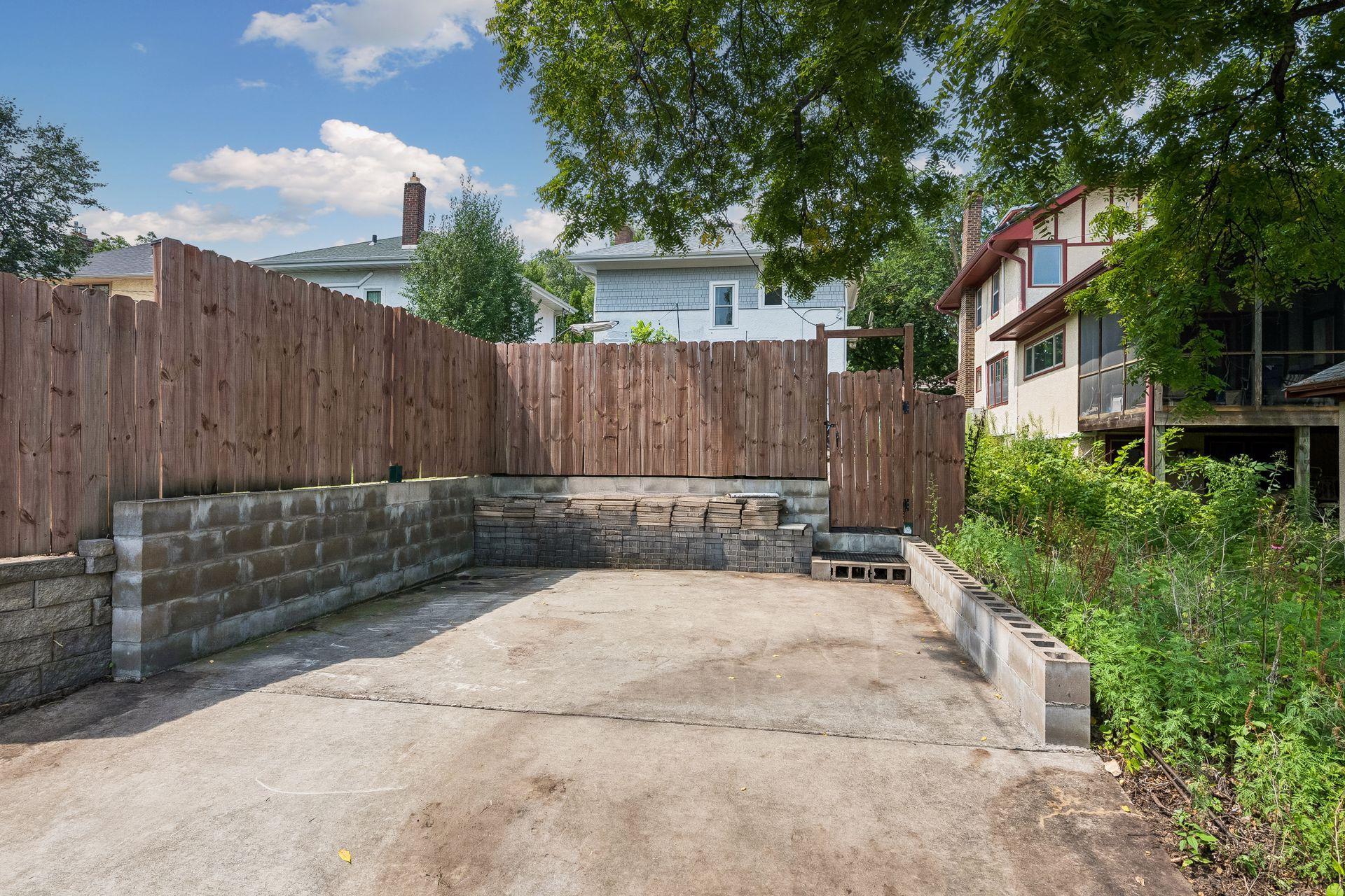 View of Residential at 5013 Queen Avenue, Minneapolis MN 55410, Minneapolis (52 of 58) - Mike Wilen | Minnesota Team Real Estate