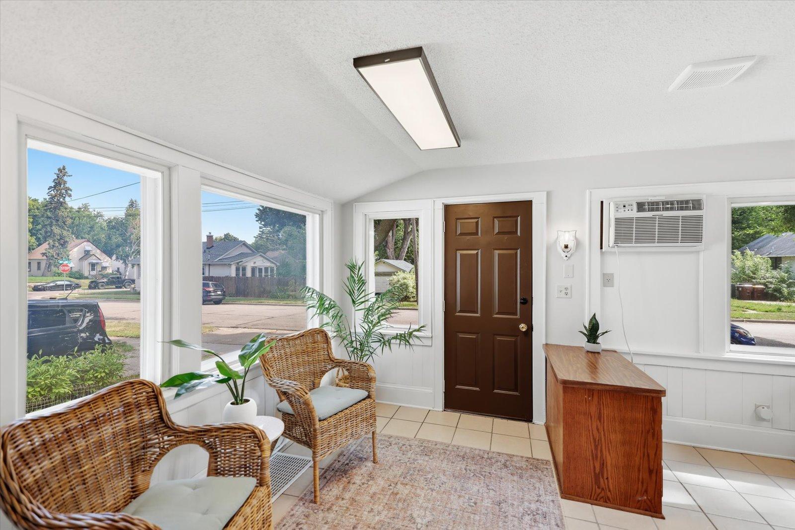 View of Residential at 1015 Kruse Street, West Saint Paul MN 55118, West Saint Paul (6 of 39) - Mike Wilen | Minnesota Team Real Estate