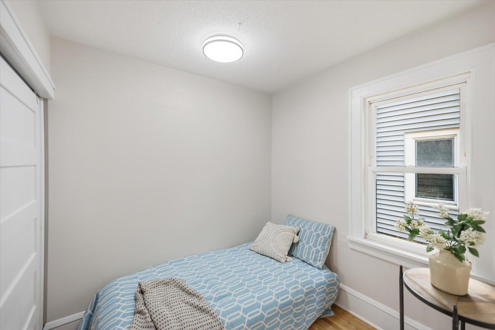 View of Residential at 1015 Kruse Street, West Saint Paul MN 55118, West Saint Paul (21 of 39) - Mike Wilen | Minnesota Team Real Estate