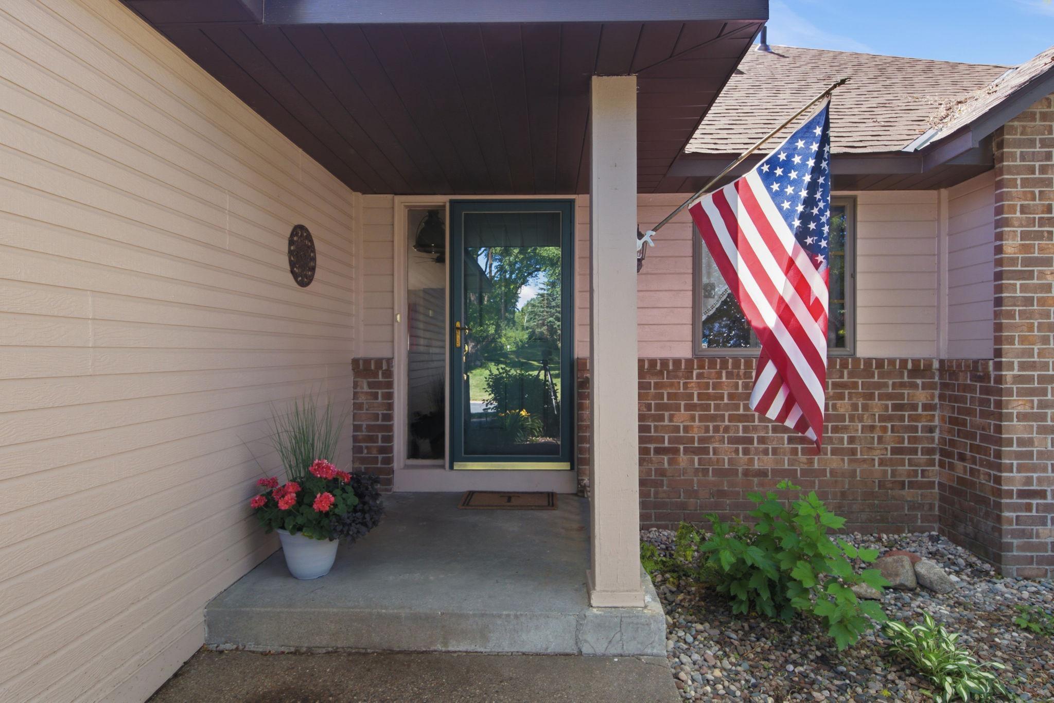 View of Residential at 650 Bridle Ridge Road, Eagan MN 55123, Eagan (2 of 37) - Mike Wilen | Minnesota Team Real Estate