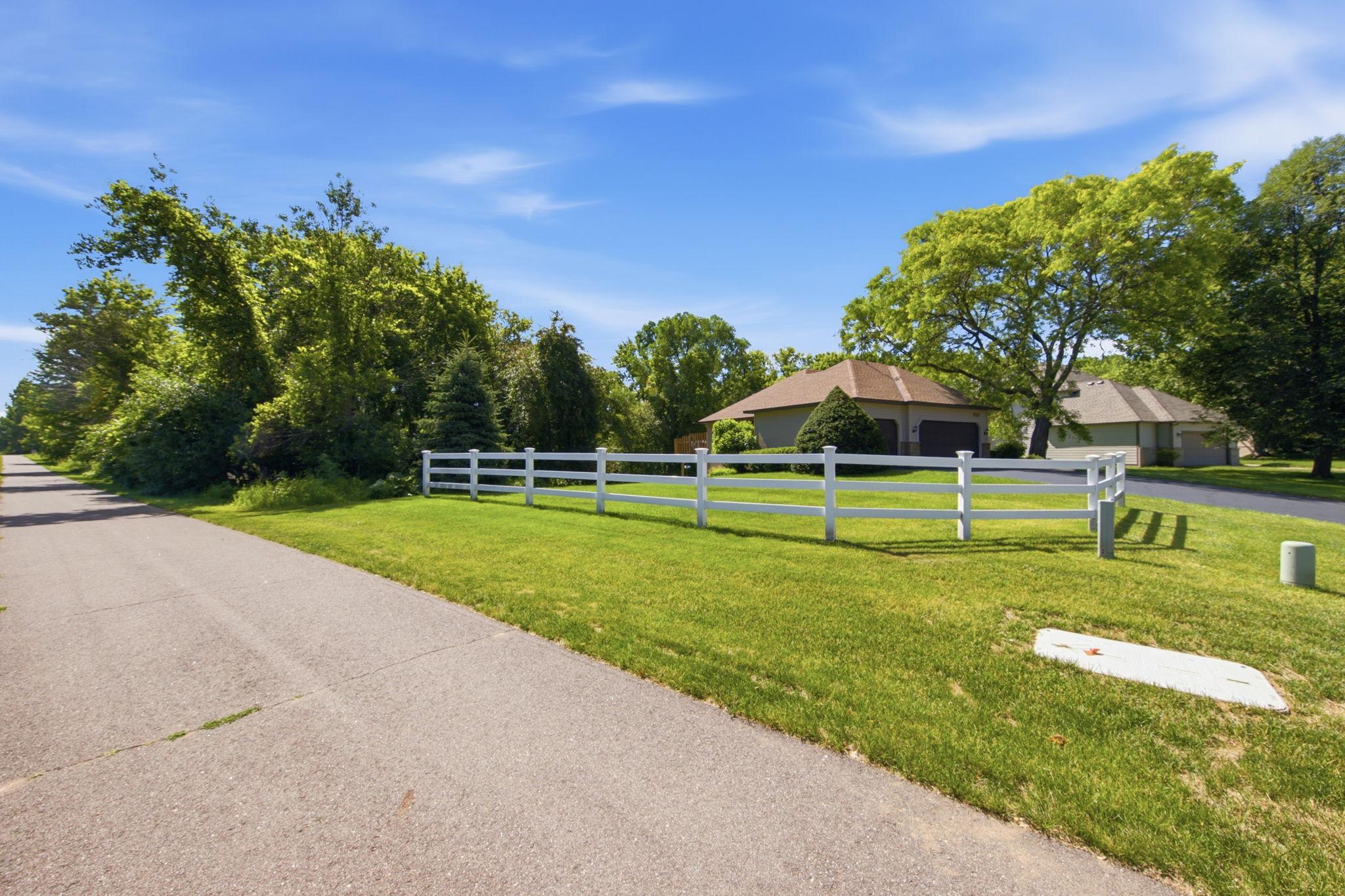 View of Residential at 650 Bridle Ridge Road, Eagan MN 55123, Eagan (34 of 37) - Mike Wilen | Minnesota Team Real Estate
