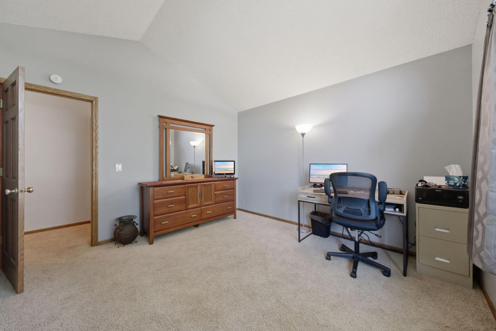 View of Residential at 650 Bridle Ridge Road, Eagan MN 55123, Eagan (15 of 37) - Mike Wilen | Minnesota Team Real Estate