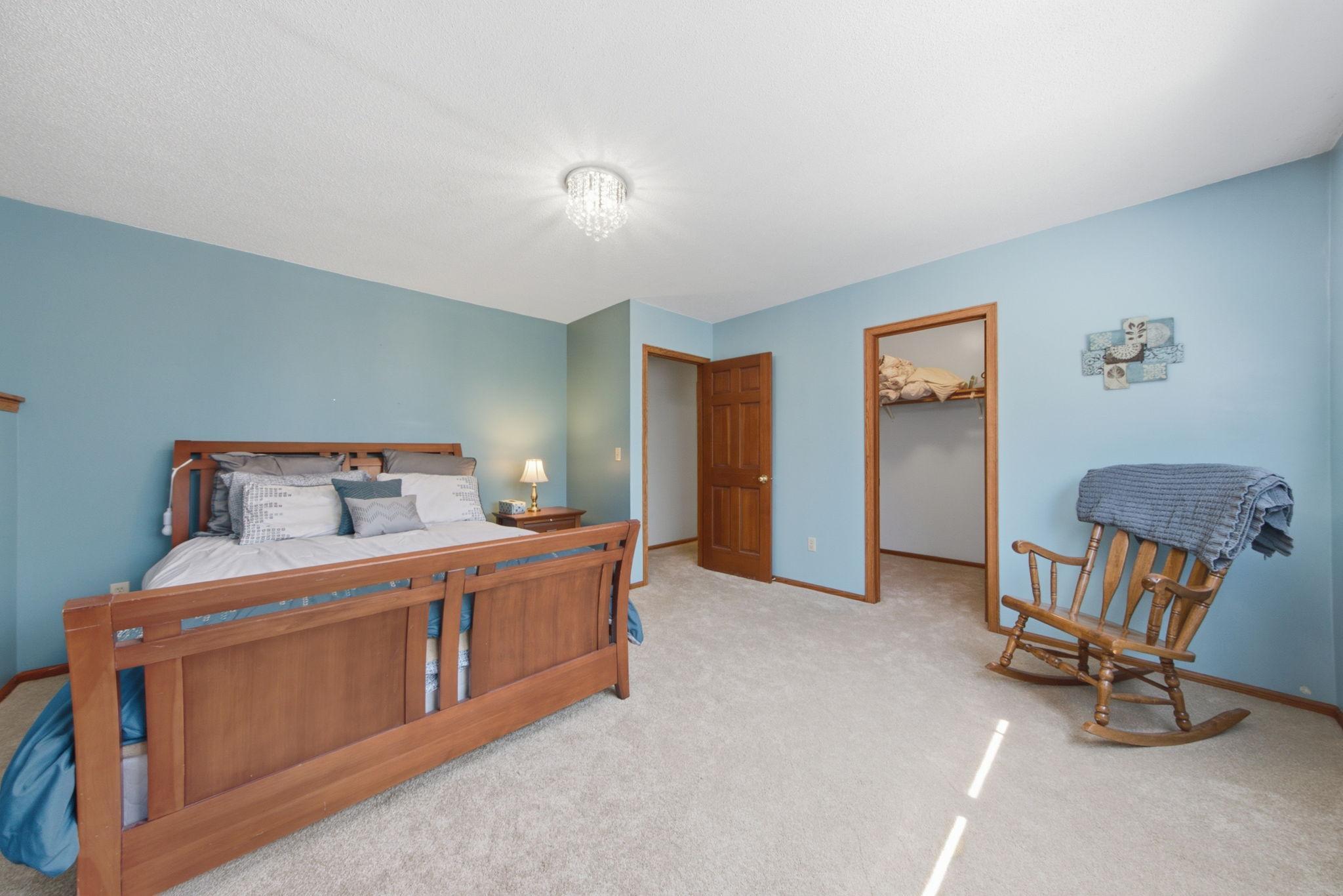 View of Residential at 650 Bridle Ridge Road, Eagan MN 55123, Eagan (20 of 37) - Mike Wilen | Minnesota Team Real Estate
