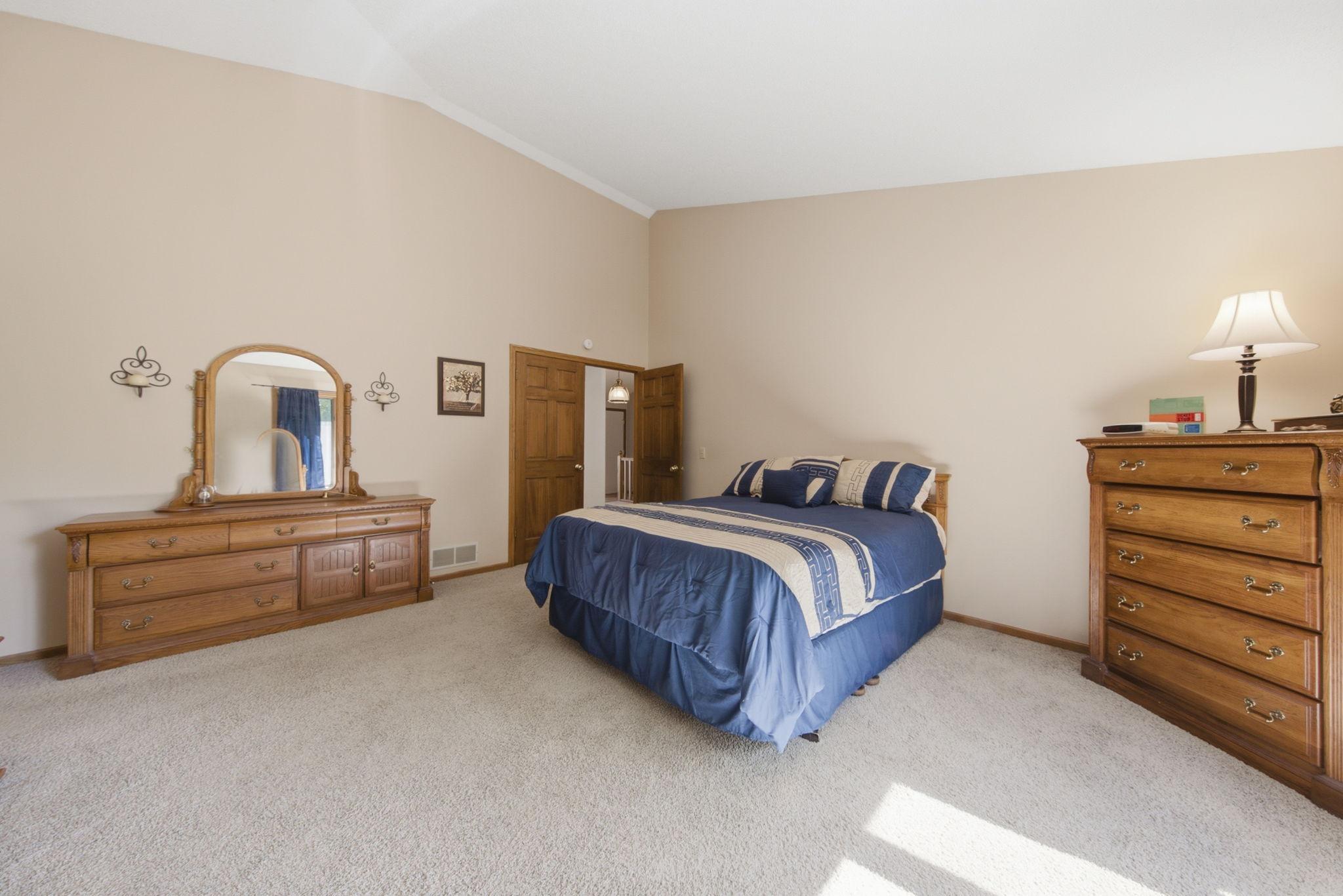 View of Residential at 650 Bridle Ridge Road, Eagan MN 55123, Eagan (10 of 37) - Mike Wilen | Minnesota Team Real Estate