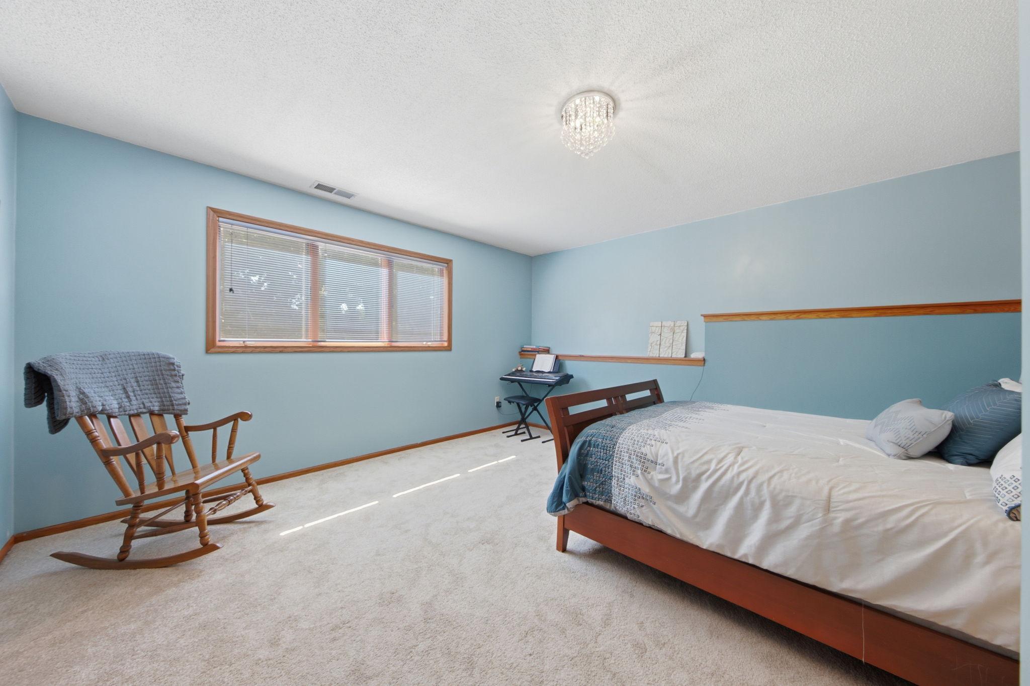 View of Residential at 650 Bridle Ridge Road, Eagan MN 55123, Eagan (18 of 37) - Mike Wilen | Minnesota Team Real Estate