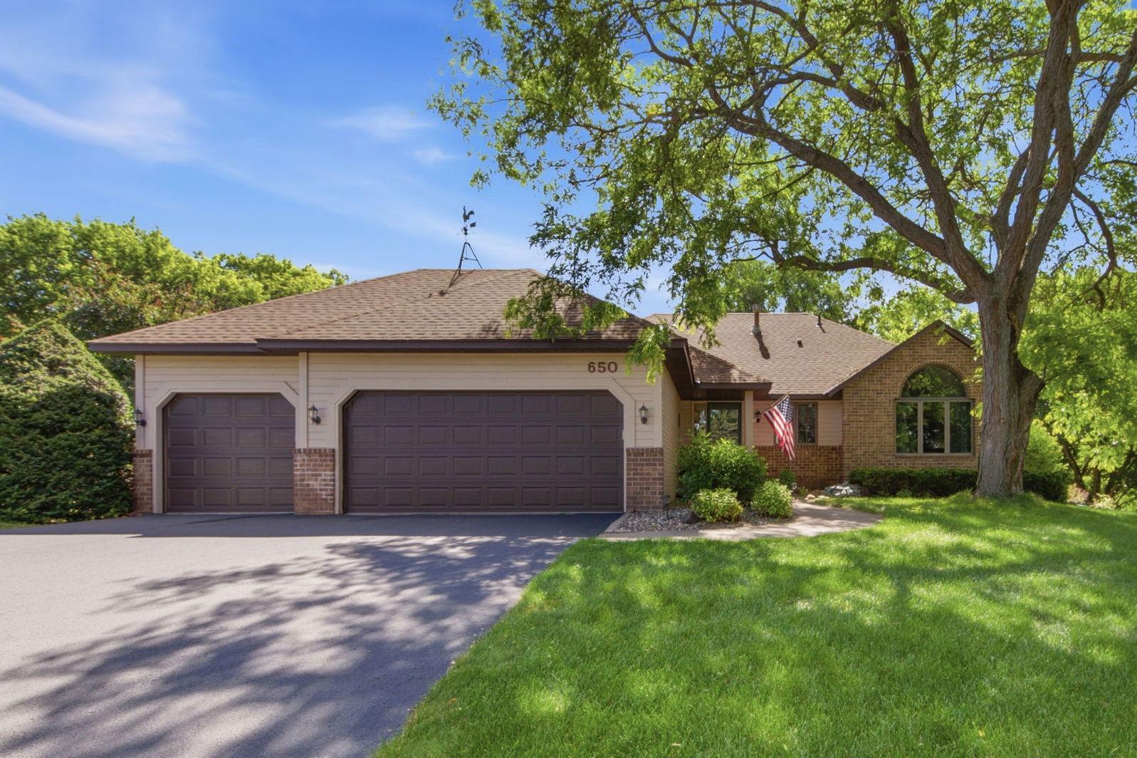 View of Residential at 650 Bridle Ridge Road, Eagan MN 55123, Eagan (31 of 37) - Mike Wilen | Minnesota Team Real Estate