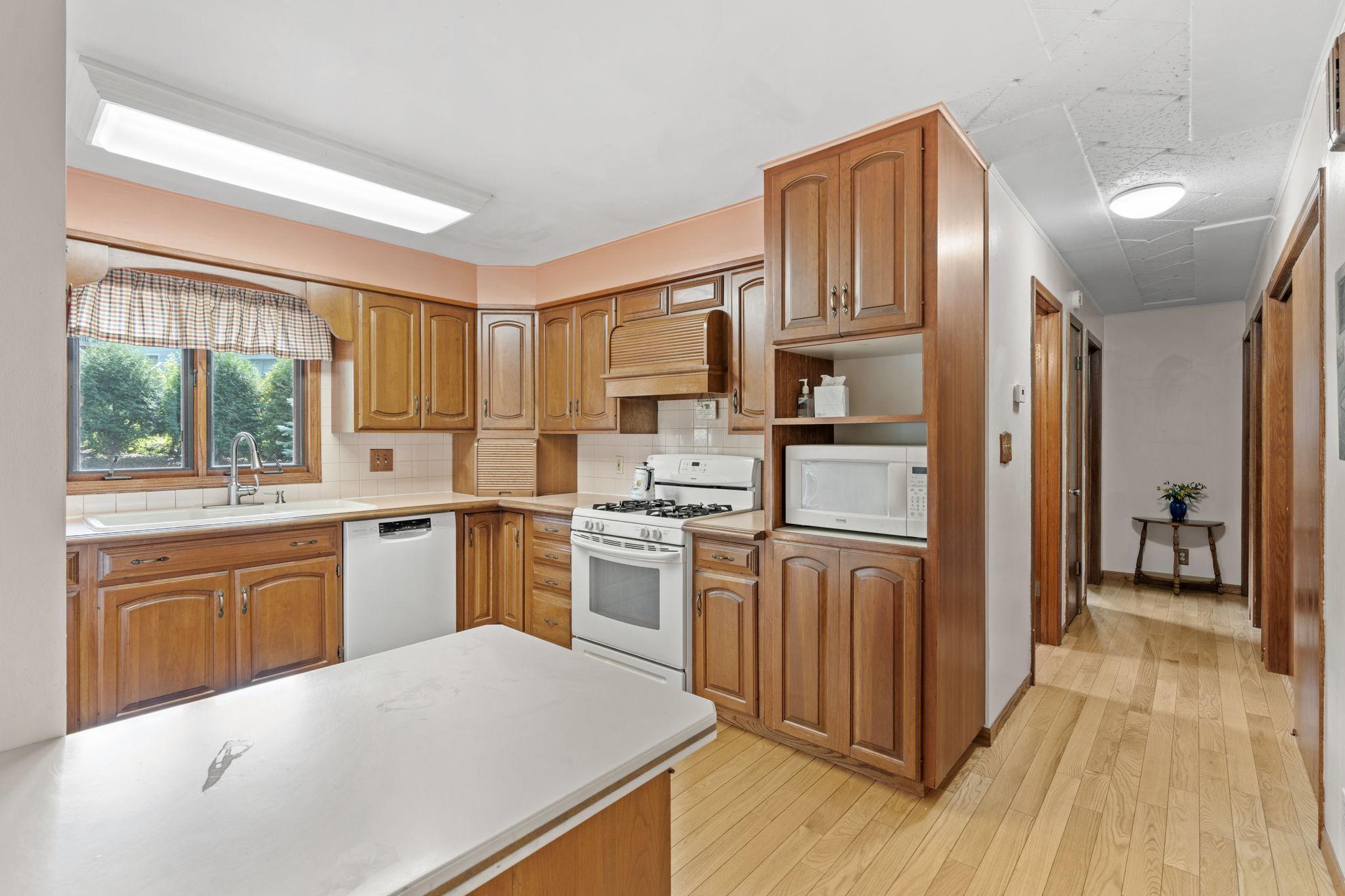 View of Residential at 6041 Sumter Place, New Hope MN 55428, New Hope (23 of 51) - Mike Wilen | Minnesota Team Real Estate