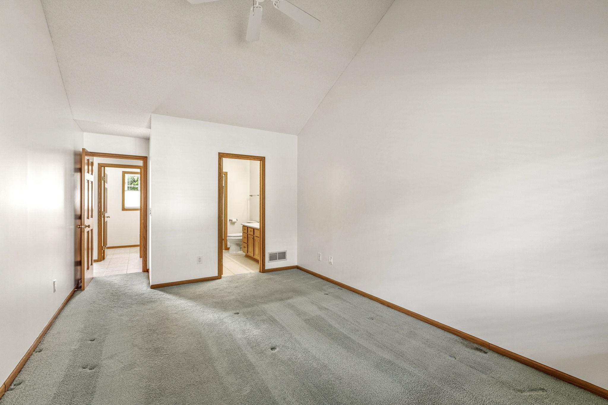 View of Residential at 13024 Garrett Lane, Apple Valley MN 55124, Apple Valley (26 of 52) - Mike Wilen | Minnesota Team Real Estate