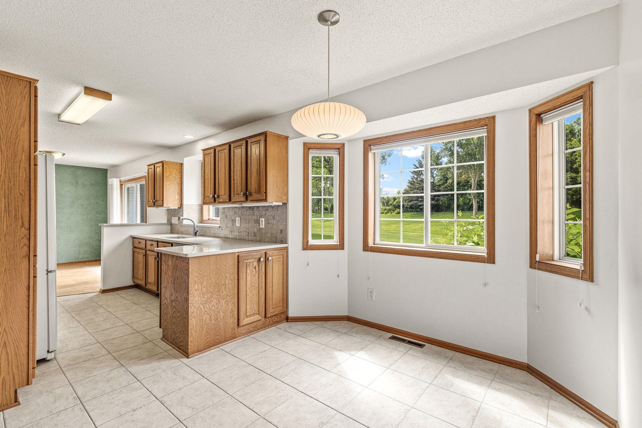 View of Residential at 13024 Garrett Lane, Apple Valley MN 55124, Apple Valley (20 of 52) - Mike Wilen | Minnesota Team Real Estate