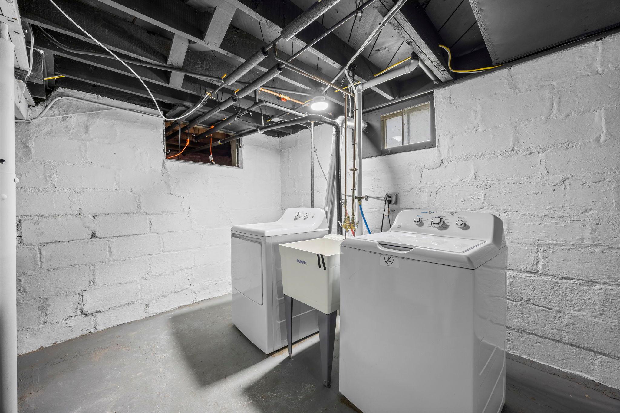 View of Residential at 1634 Upton Avenue, Minneapolis MN 55411, Minneapolis (17 of 23) - Mike Wilen | Minnesota Team Real Estate