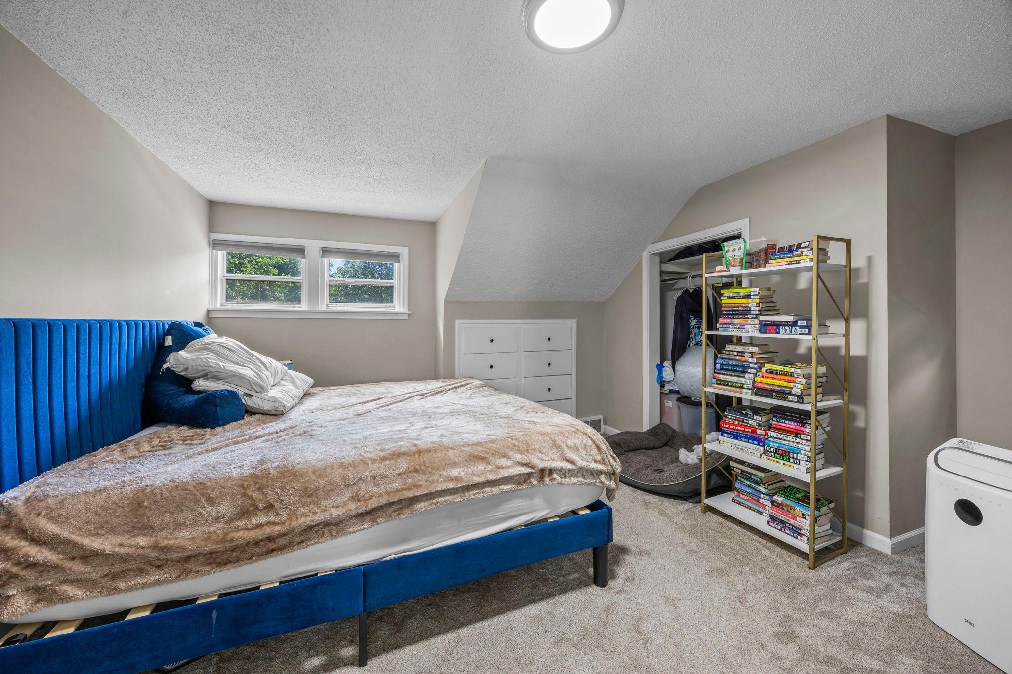 View of Residential at 1634 Upton Avenue, Minneapolis MN 55411, Minneapolis (12 of 23) - Mike Wilen | Minnesota Team Real Estate