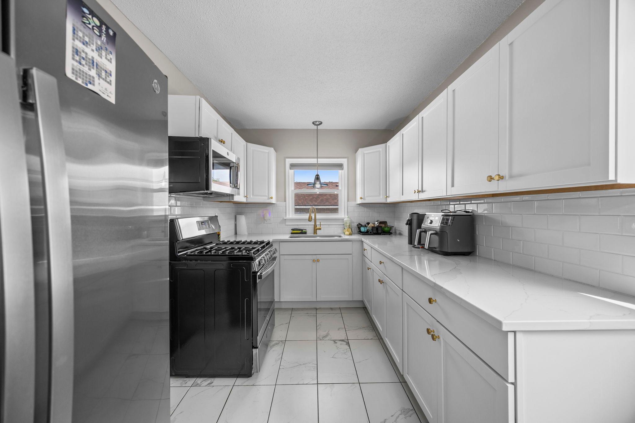 View of Residential at 1634 Upton Avenue, Minneapolis MN 55411, Minneapolis (7 of 23) - Mike Wilen | Minnesota Team Real Estate