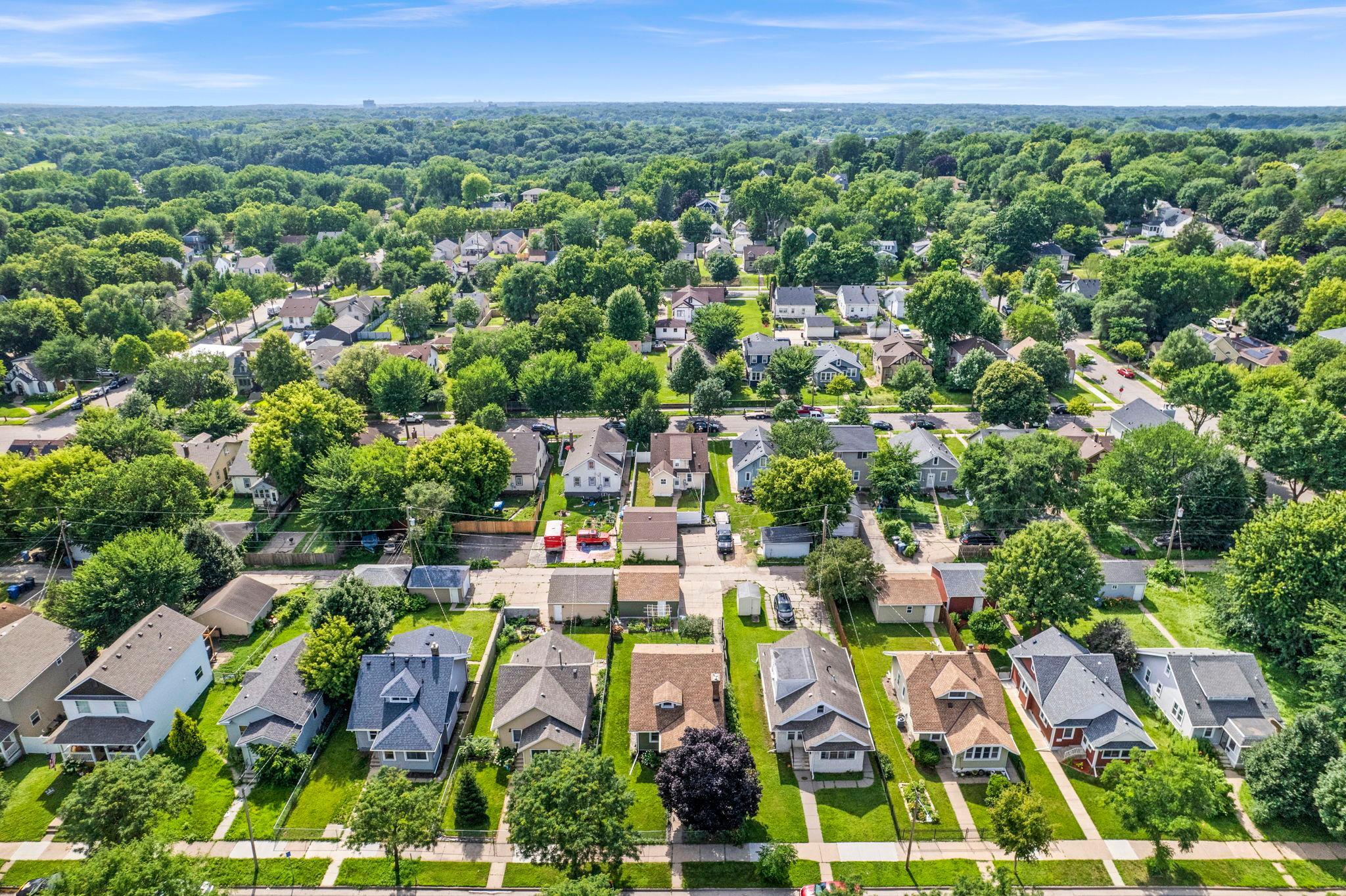 View of Residential at 1634 Upton Avenue, Minneapolis MN 55411, Minneapolis (21 of 23) - Mike Wilen | Minnesota Team Real Estate