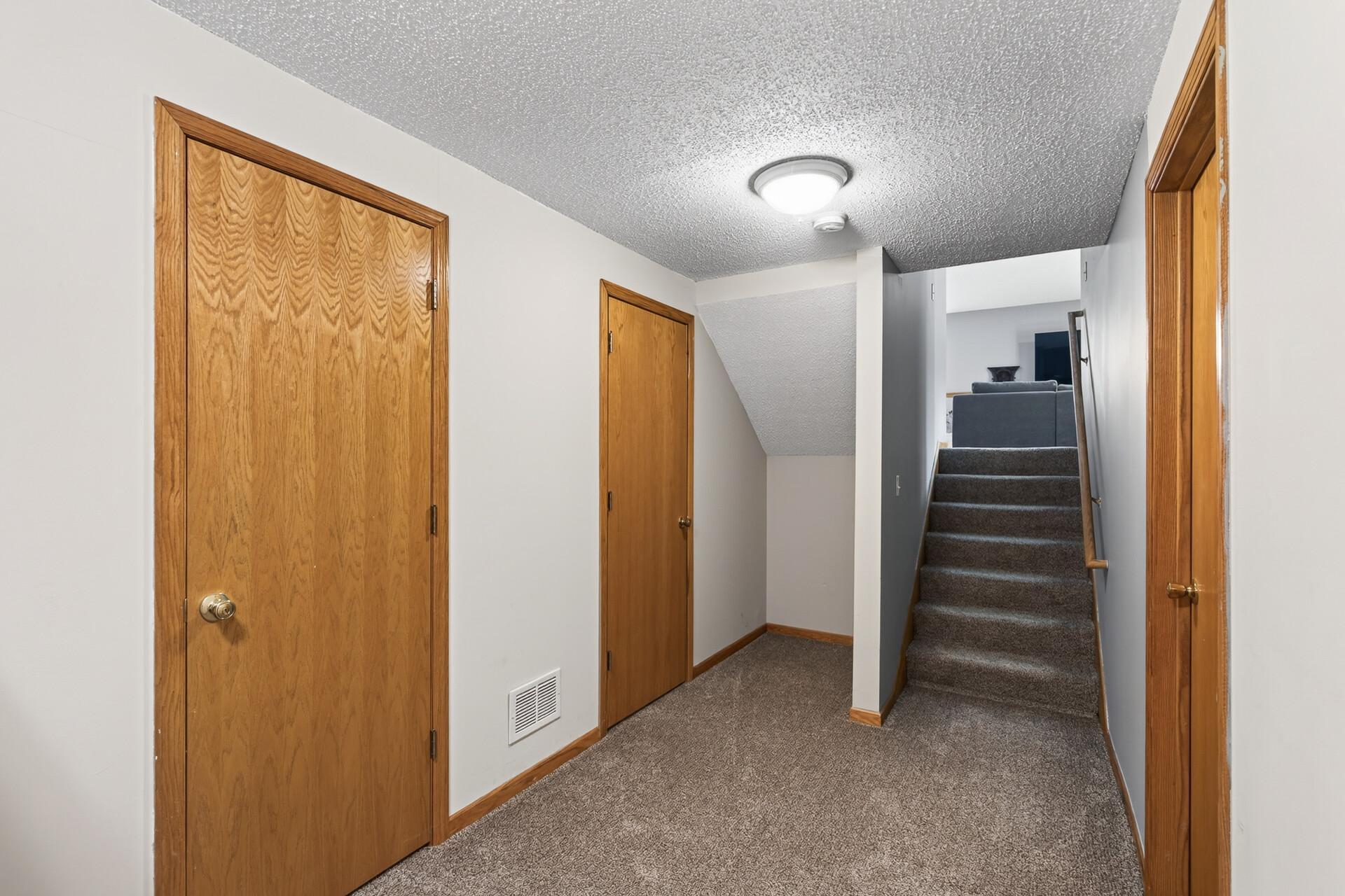 View of Residential at 8725 Queens Gardens, Brooklyn Park MN 55443, Brooklyn Park (25 of 28) - Mike Wilen | Minnesota Team Real Estate