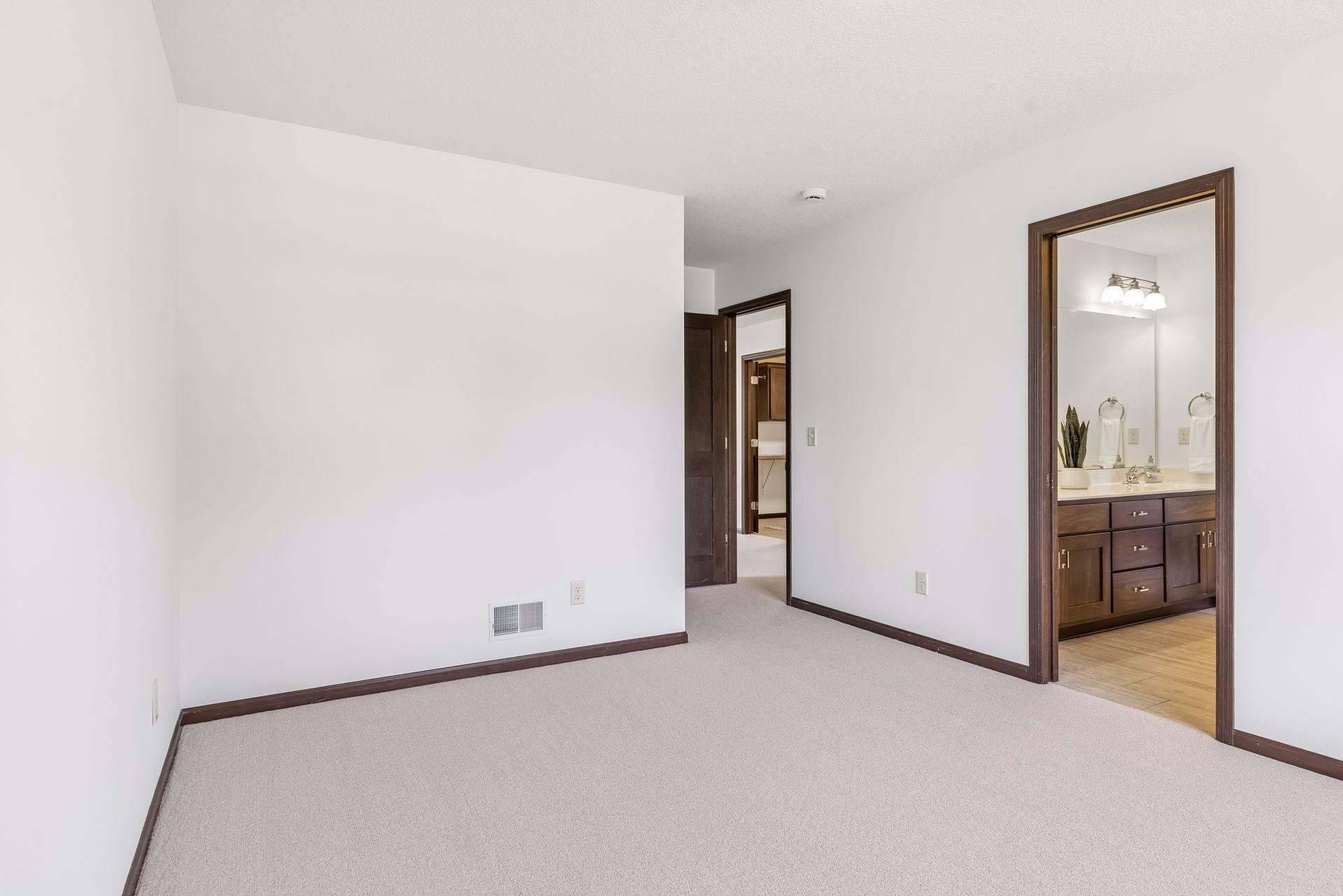 View of Residential at 5 Deerwood Lane, Plymouth MN 55441, Plymouth (29 of 72) - Mike Wilen | Minnesota Team Real Estate